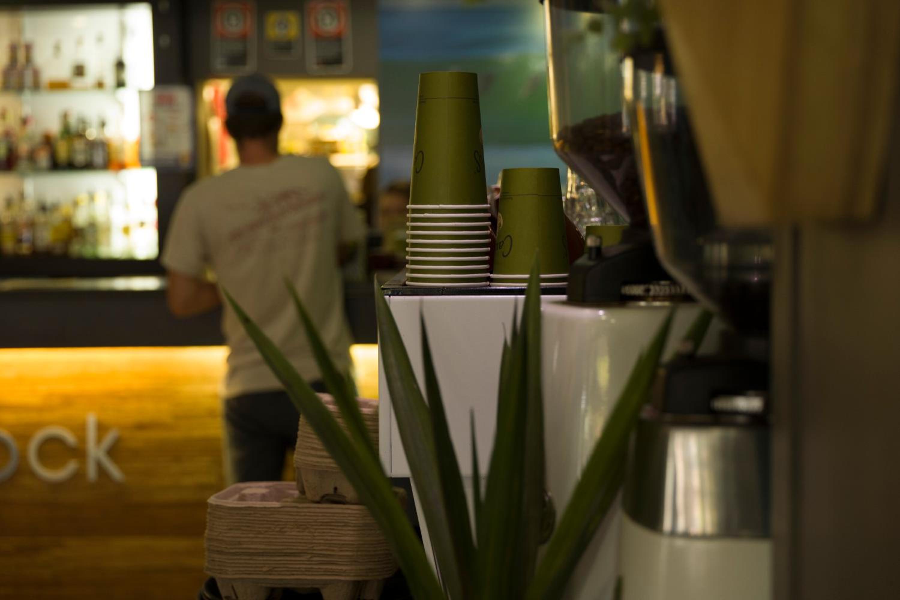 Hotel Yamba Central - Image 1