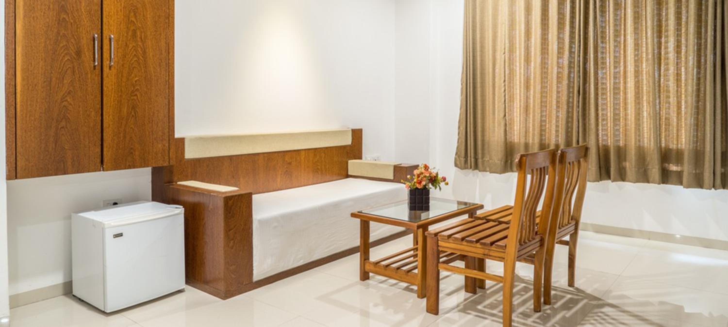 Pushpak Resort