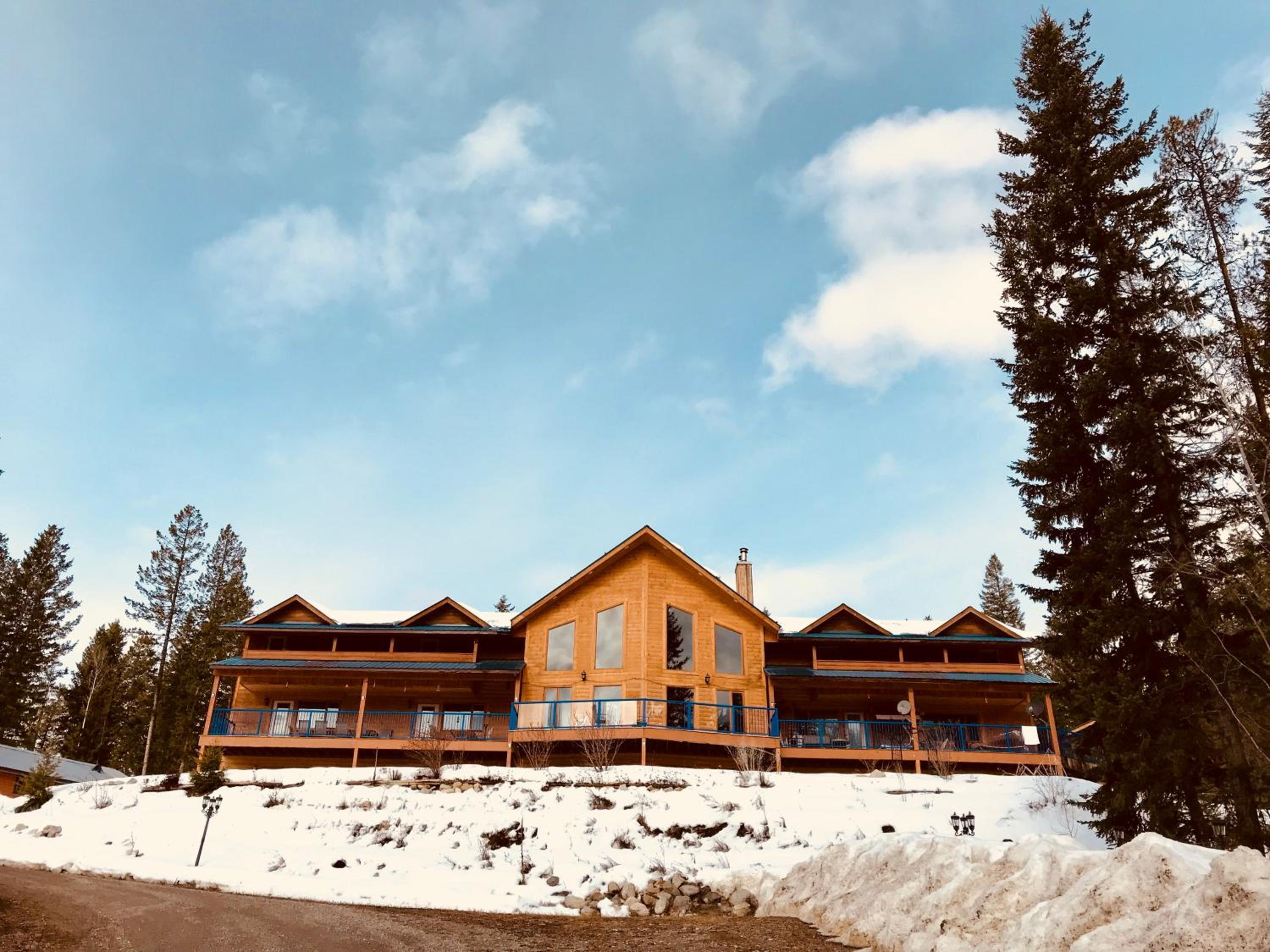 Glenogle Mountain Lodge and Spa - Image 2