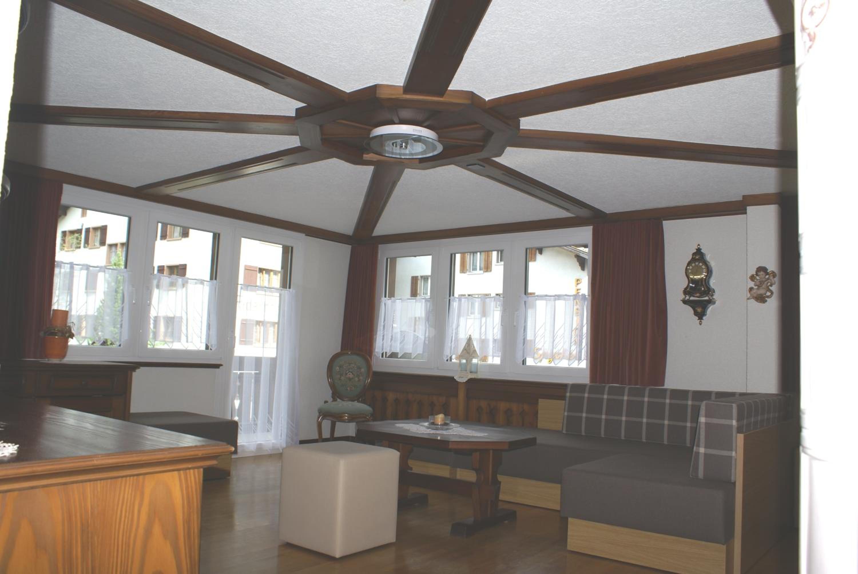 Chalet Alpenrösli view 2