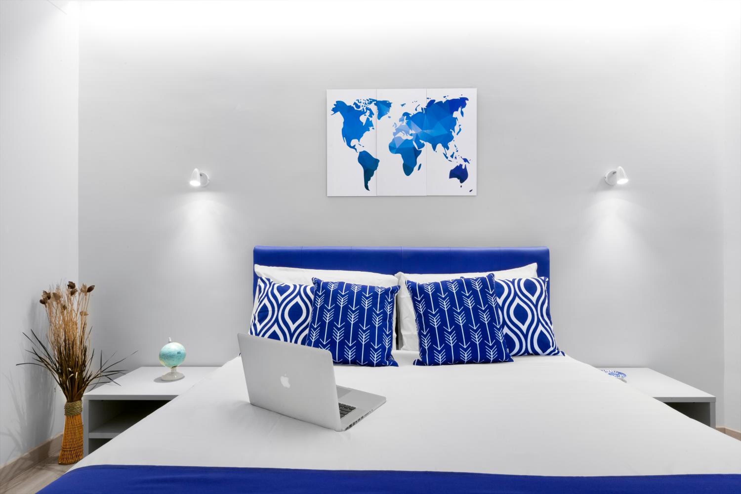 Sirocco Suites — 7