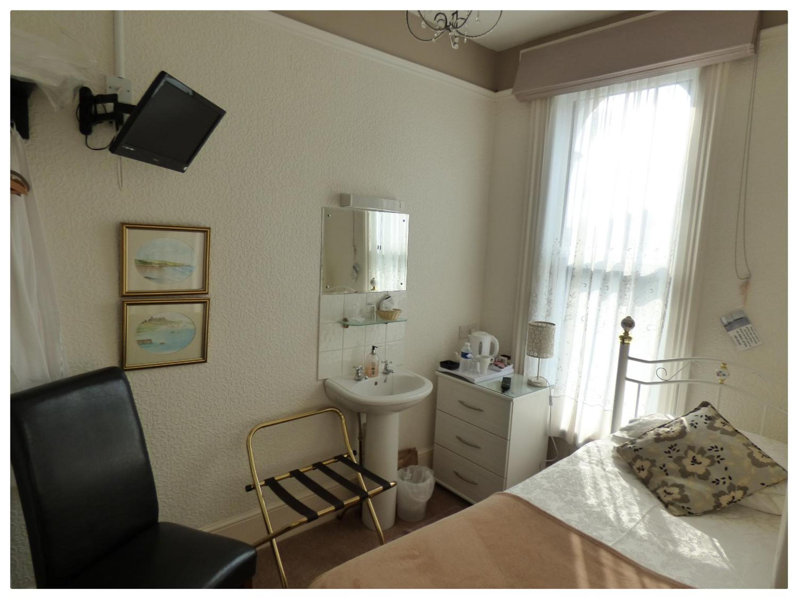 Maison Dieu Guest House