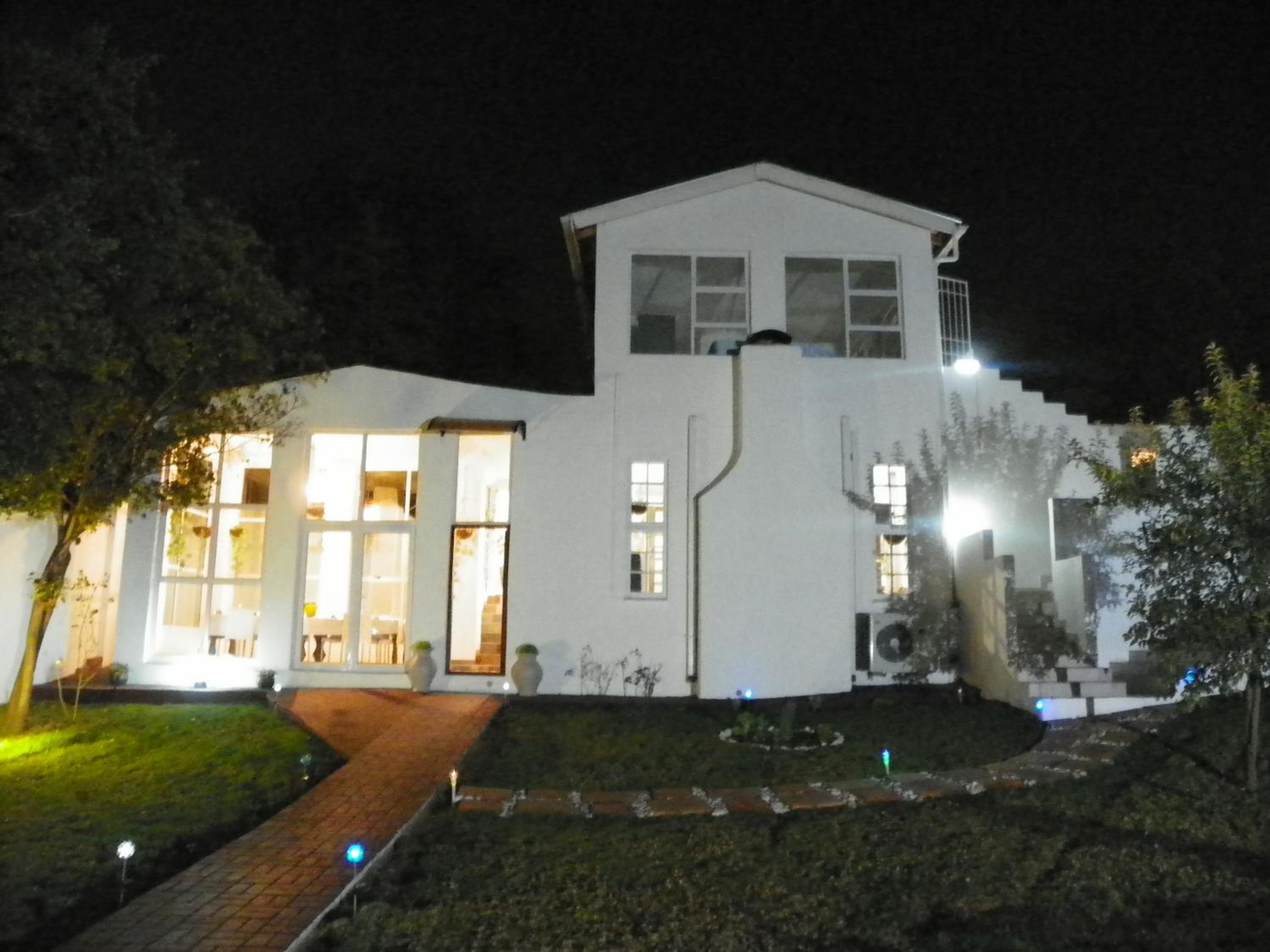 Muco Guest House