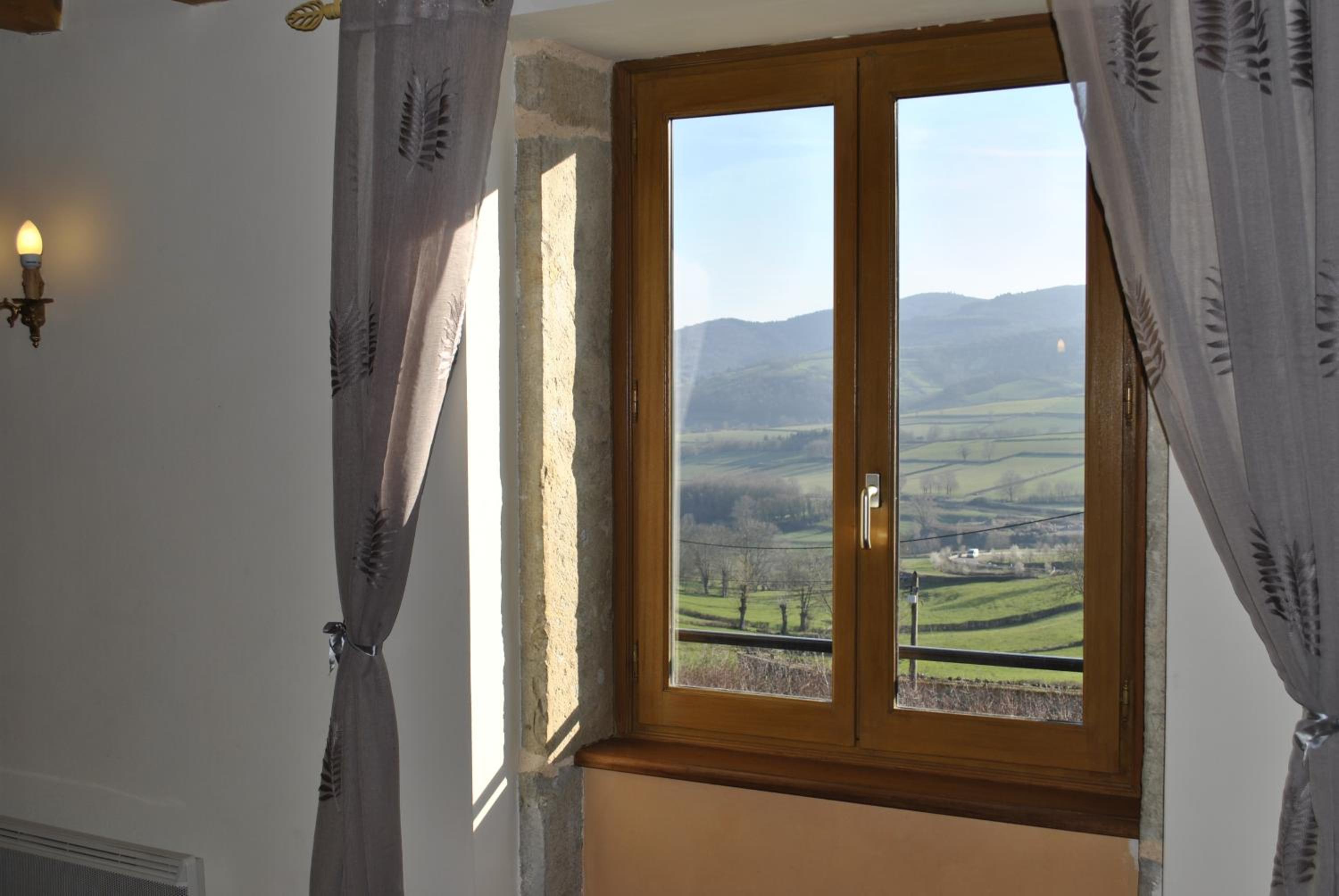 La Grange Fleurie view 3