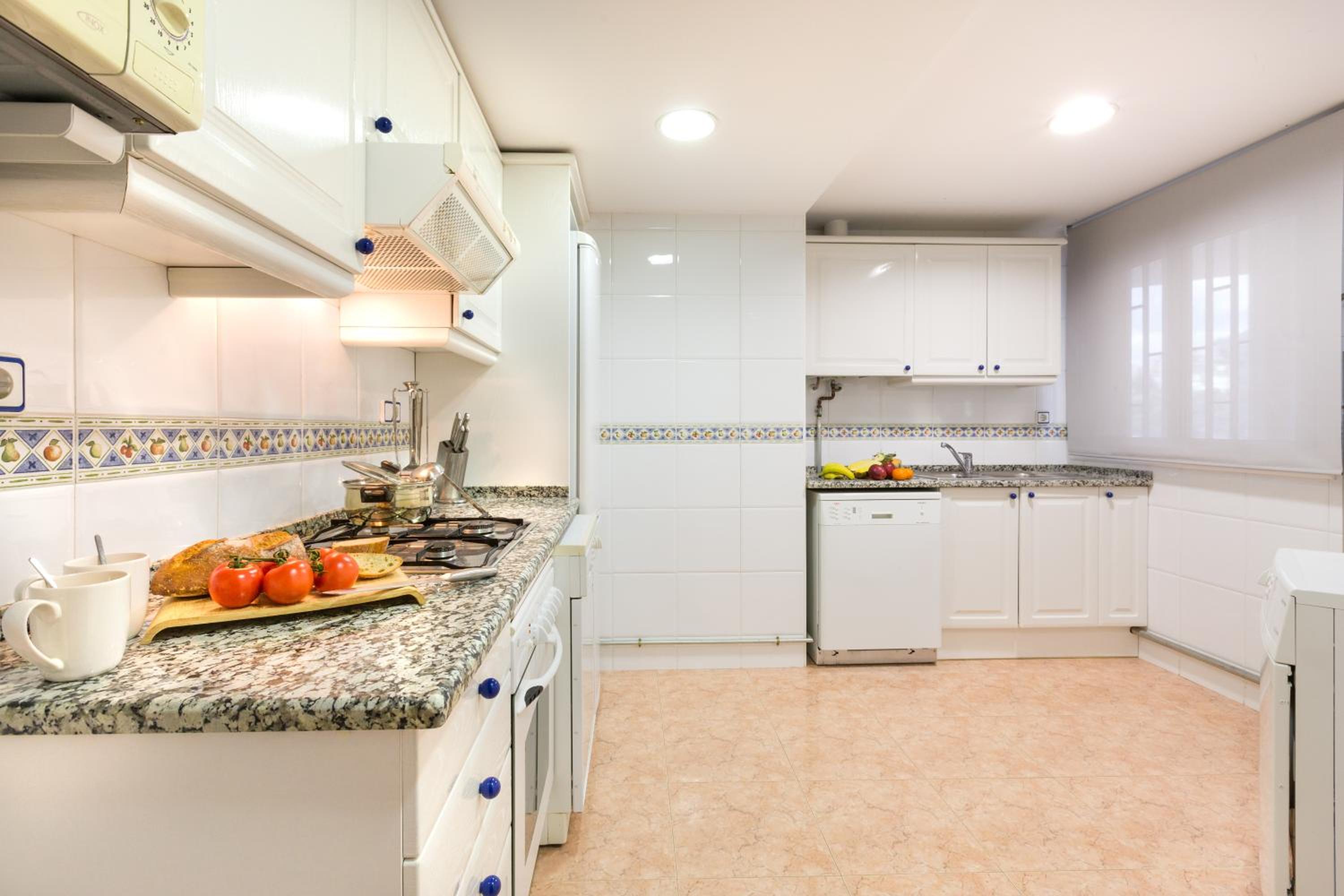 Santa Susanna Vacations - Europa Square Apartment - Property Image 4