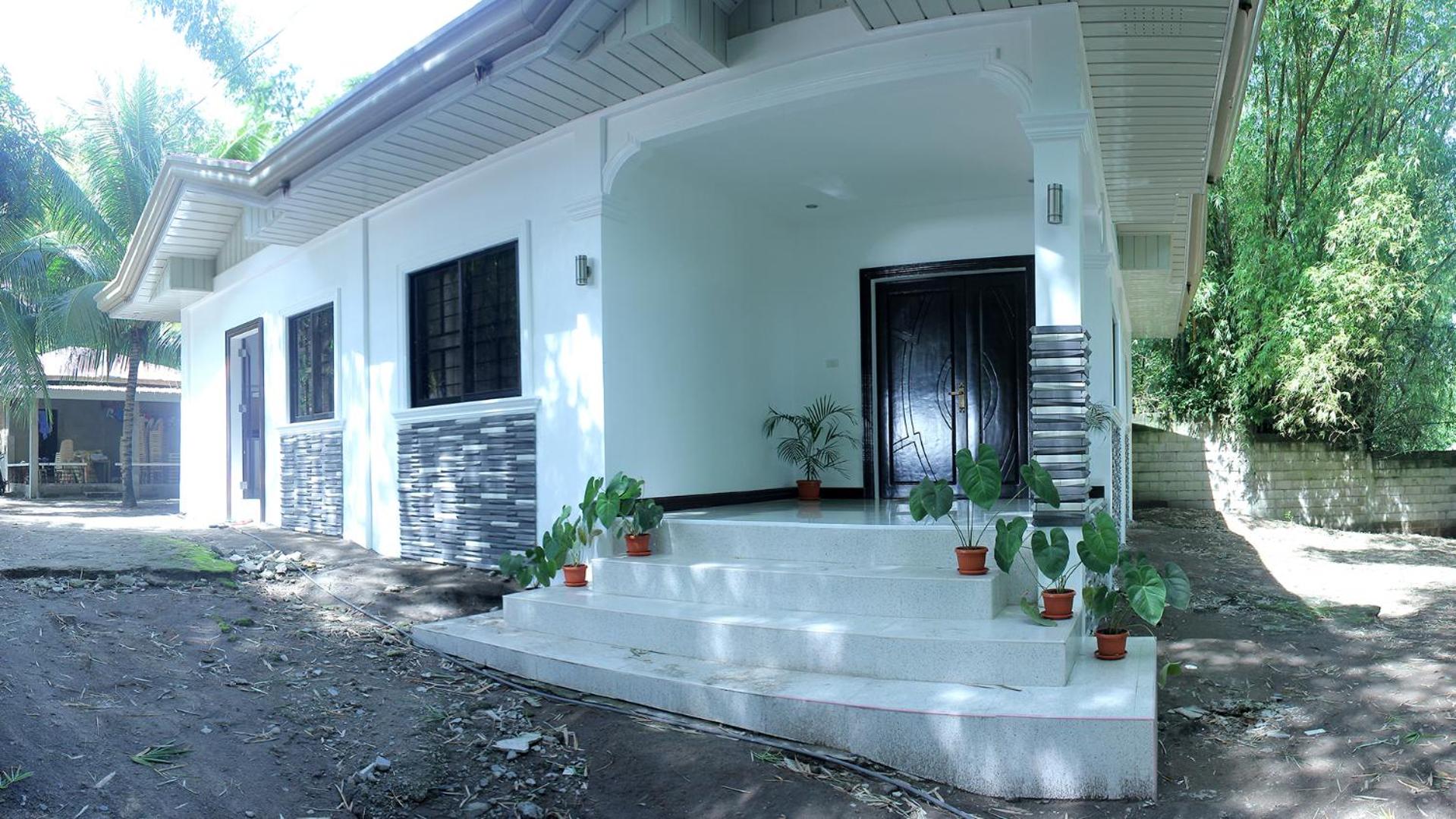 Hanella's Place view 3