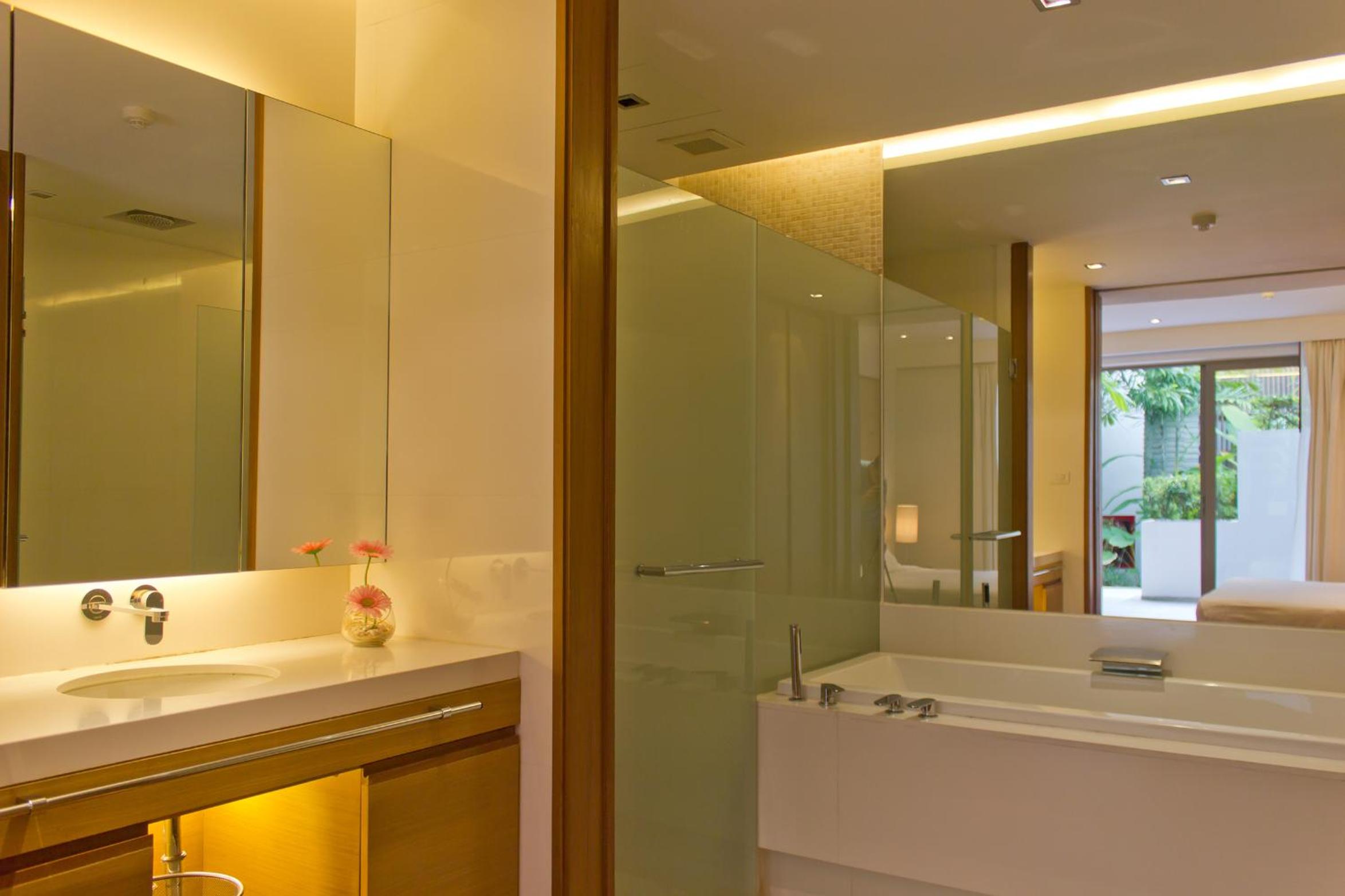 Nai Thon Beachfront Apartments