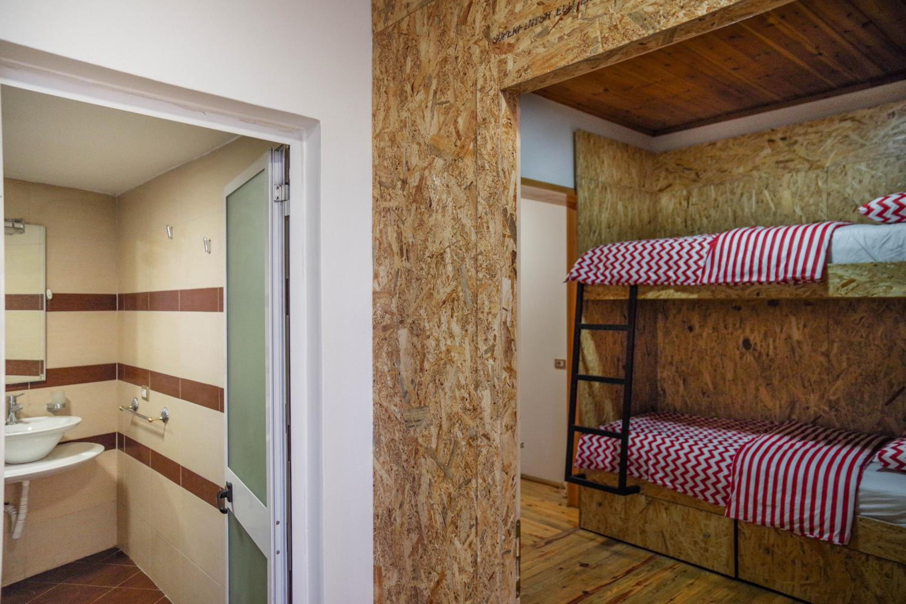 Buff Hostel Tirana