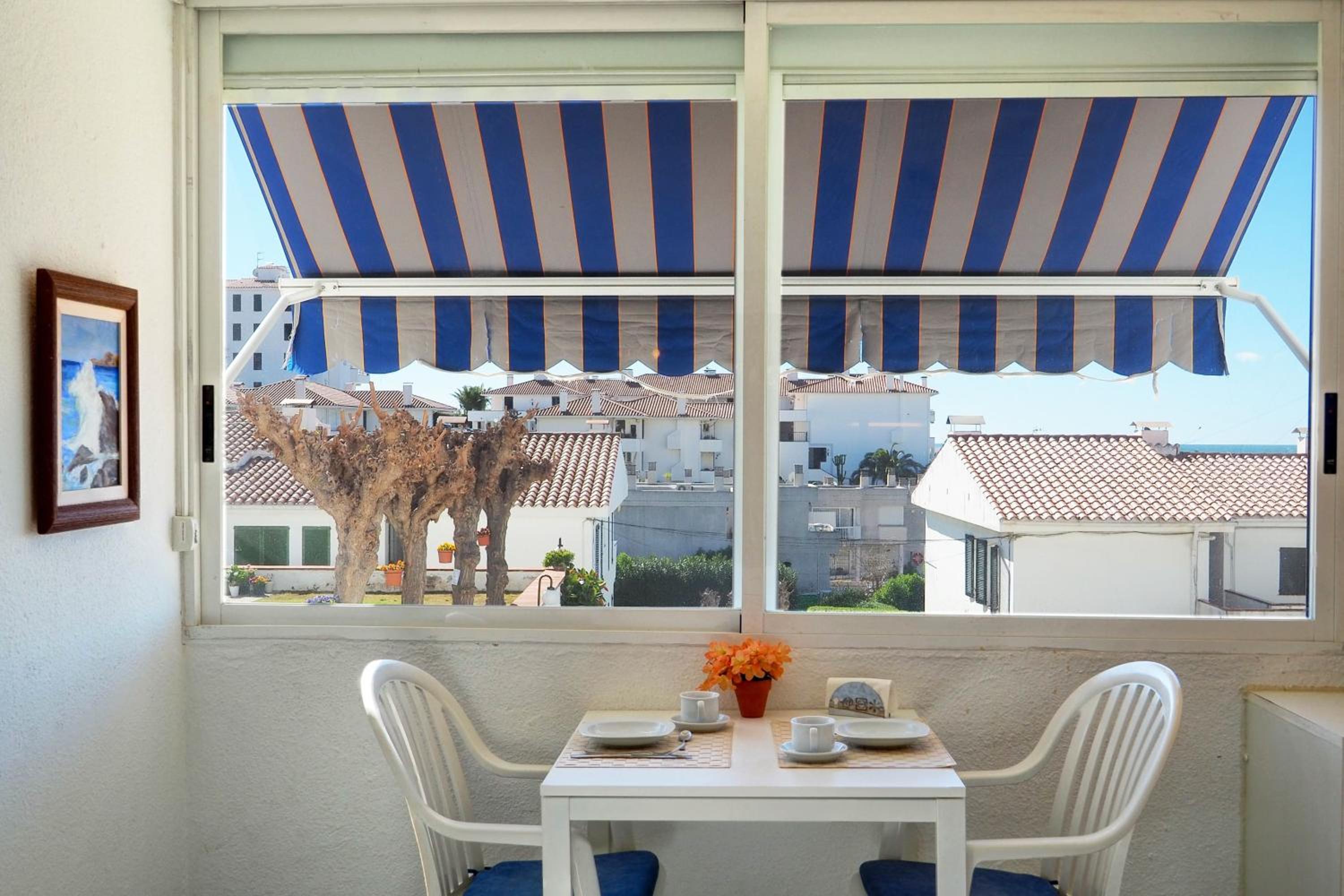 The Moon Studio by Hello Homes Sitges