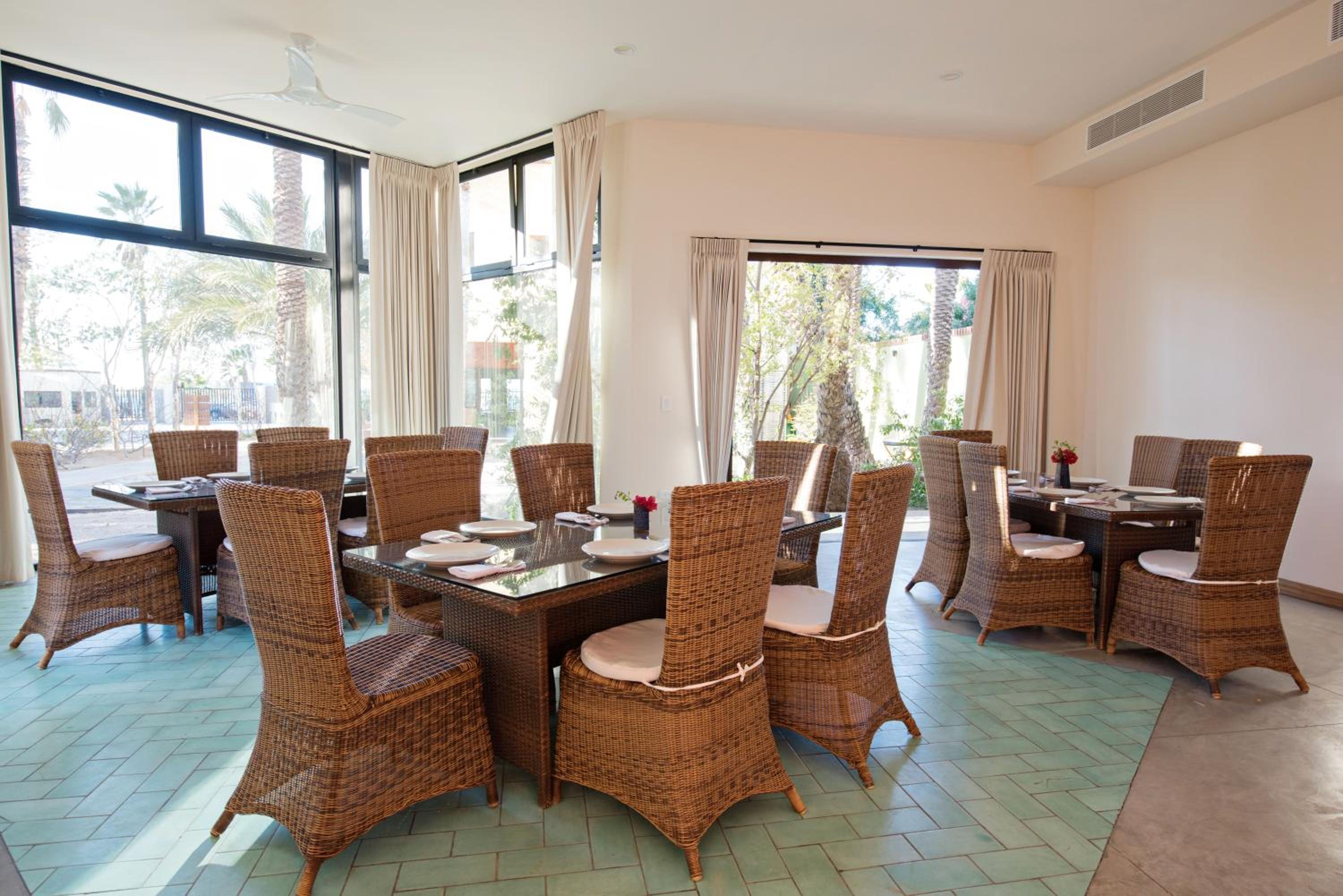 La Paz Vacations - Marea La Paz - Property Image 1