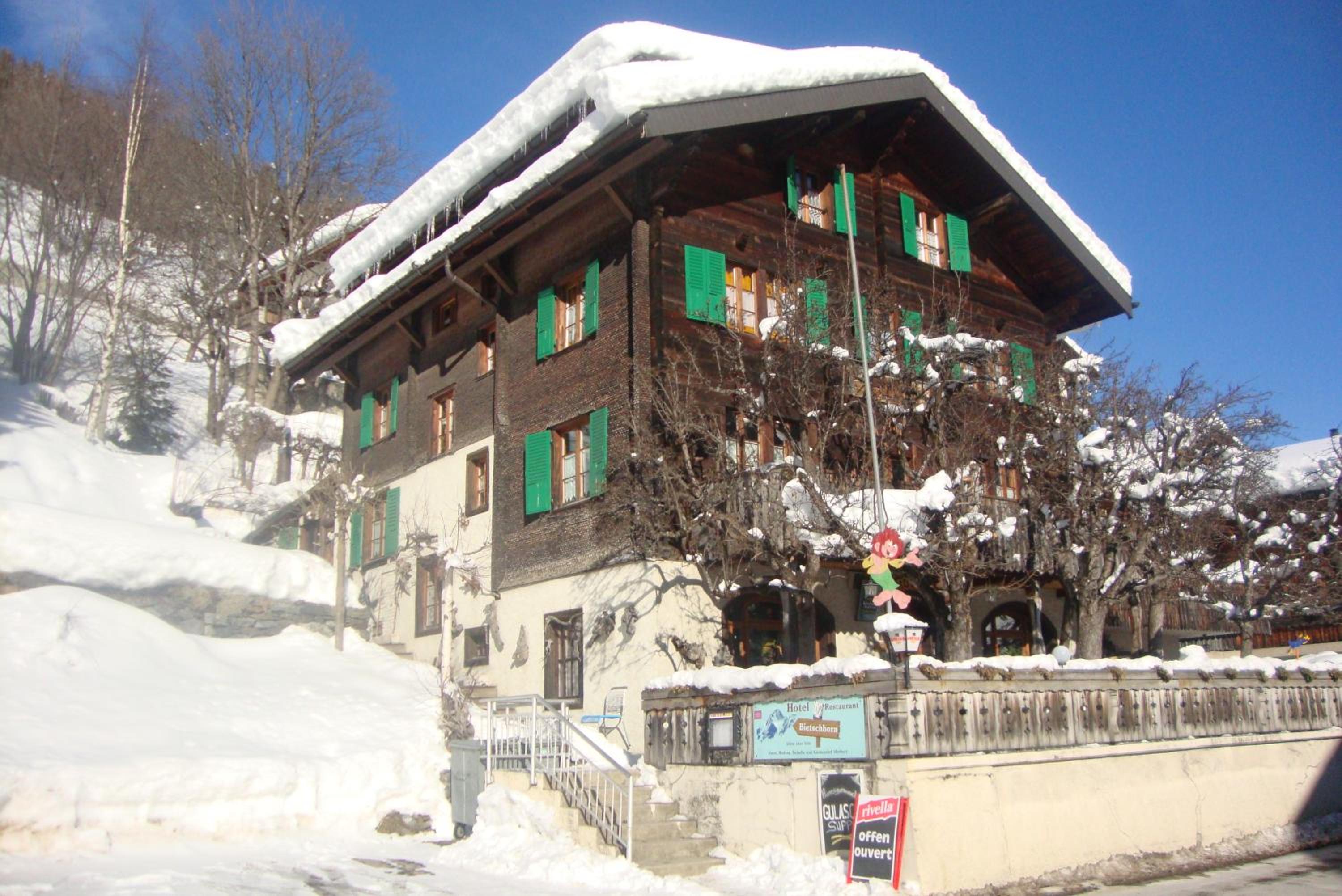 Photo 8