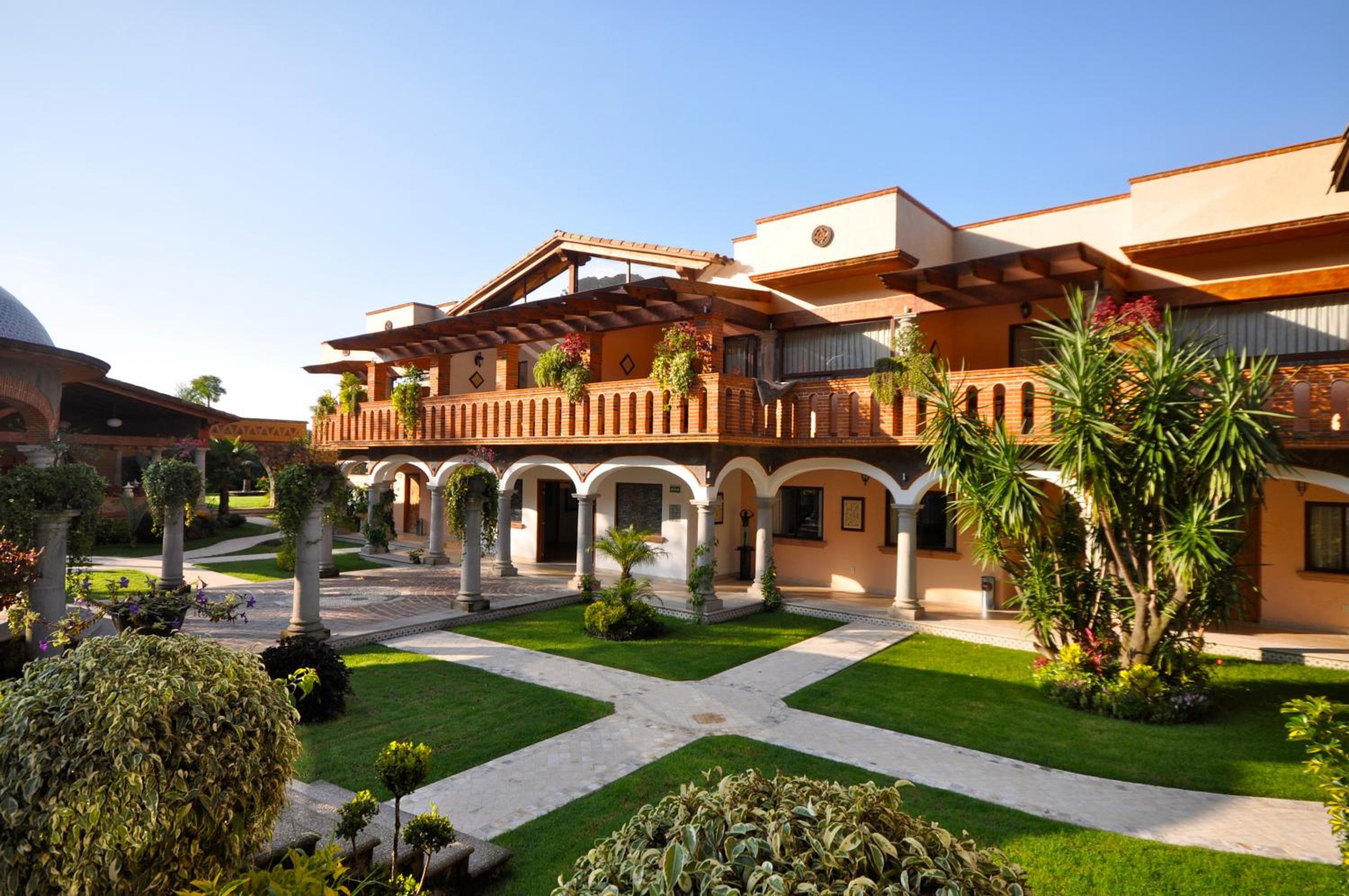 Hotel La Buena Vibra Retreat and Spa Hotel