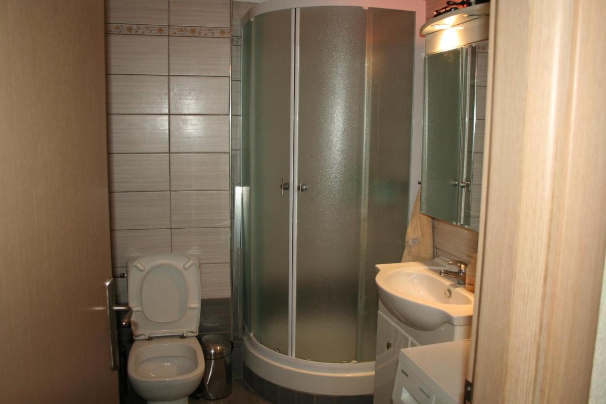 Photo 46