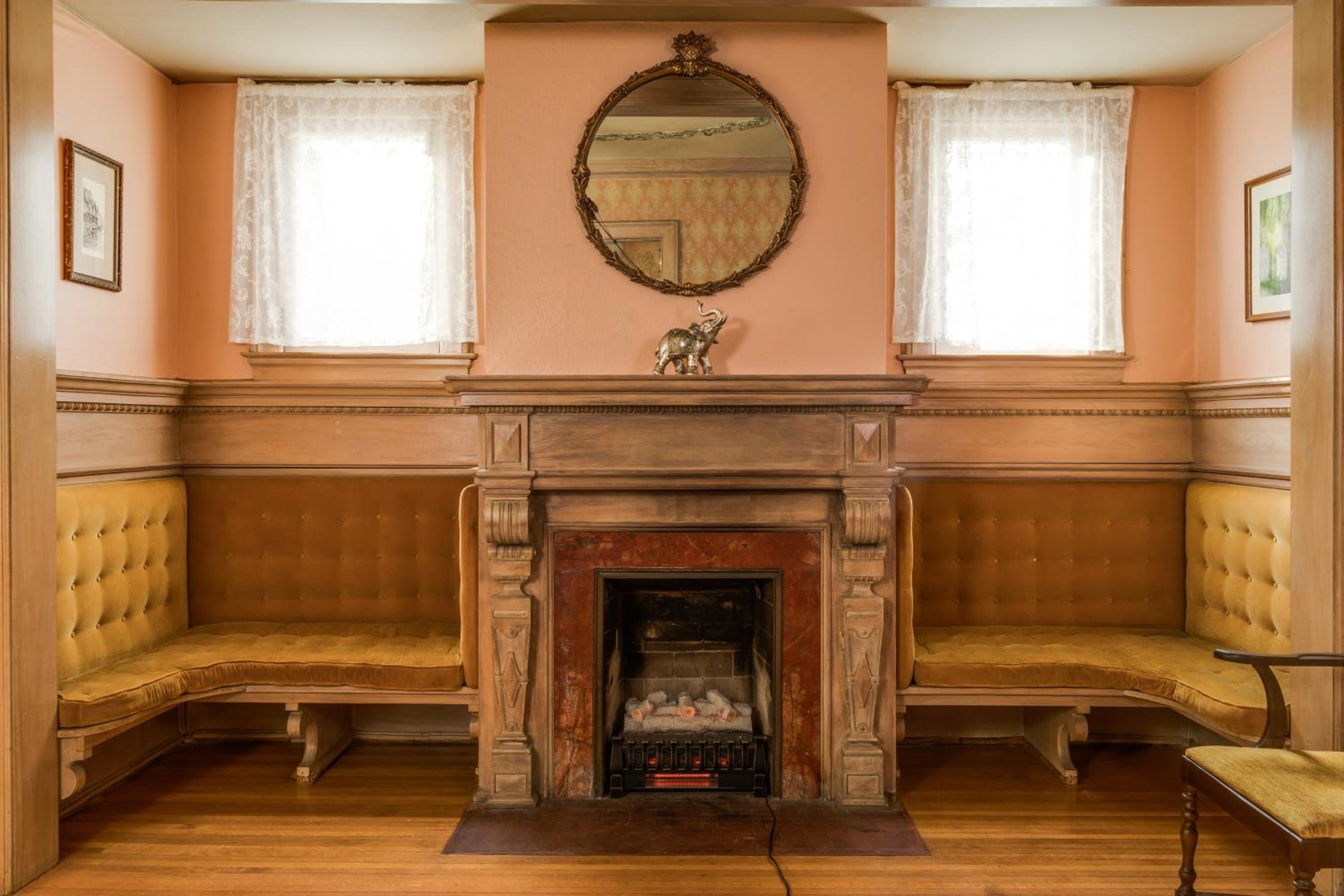Ringling House Bed & Breakfast