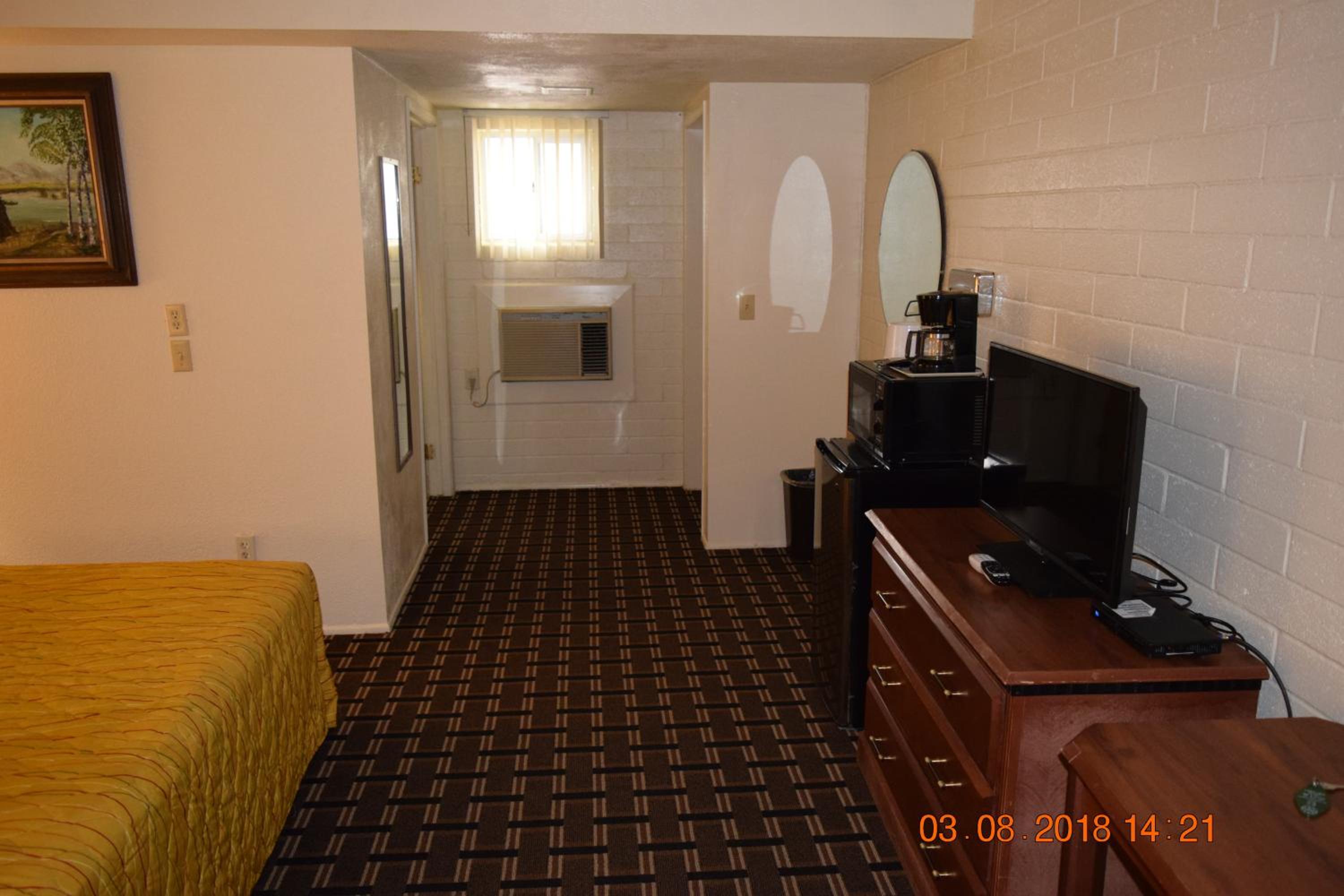 Stanlunds Inn and Suites - Property Image 17