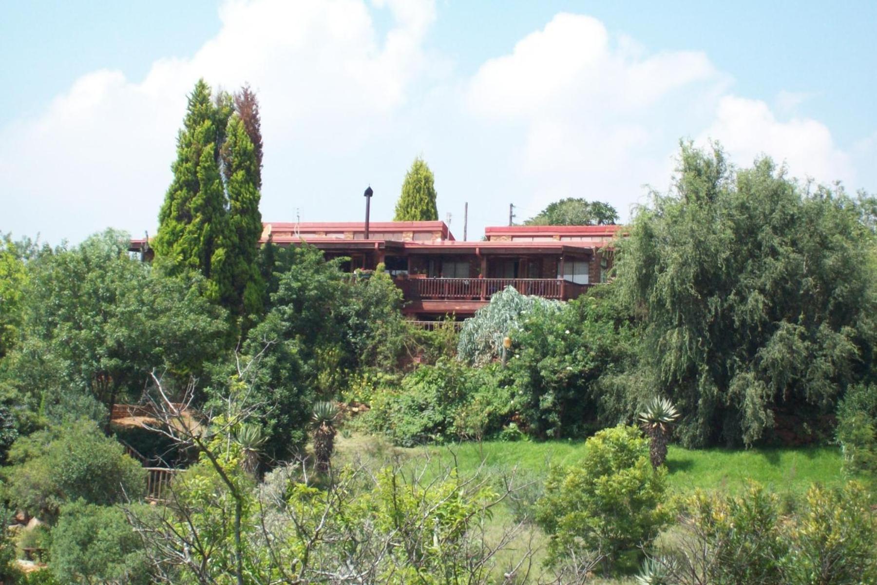 Acra-Retreat Mountain View Lodge, photo 135