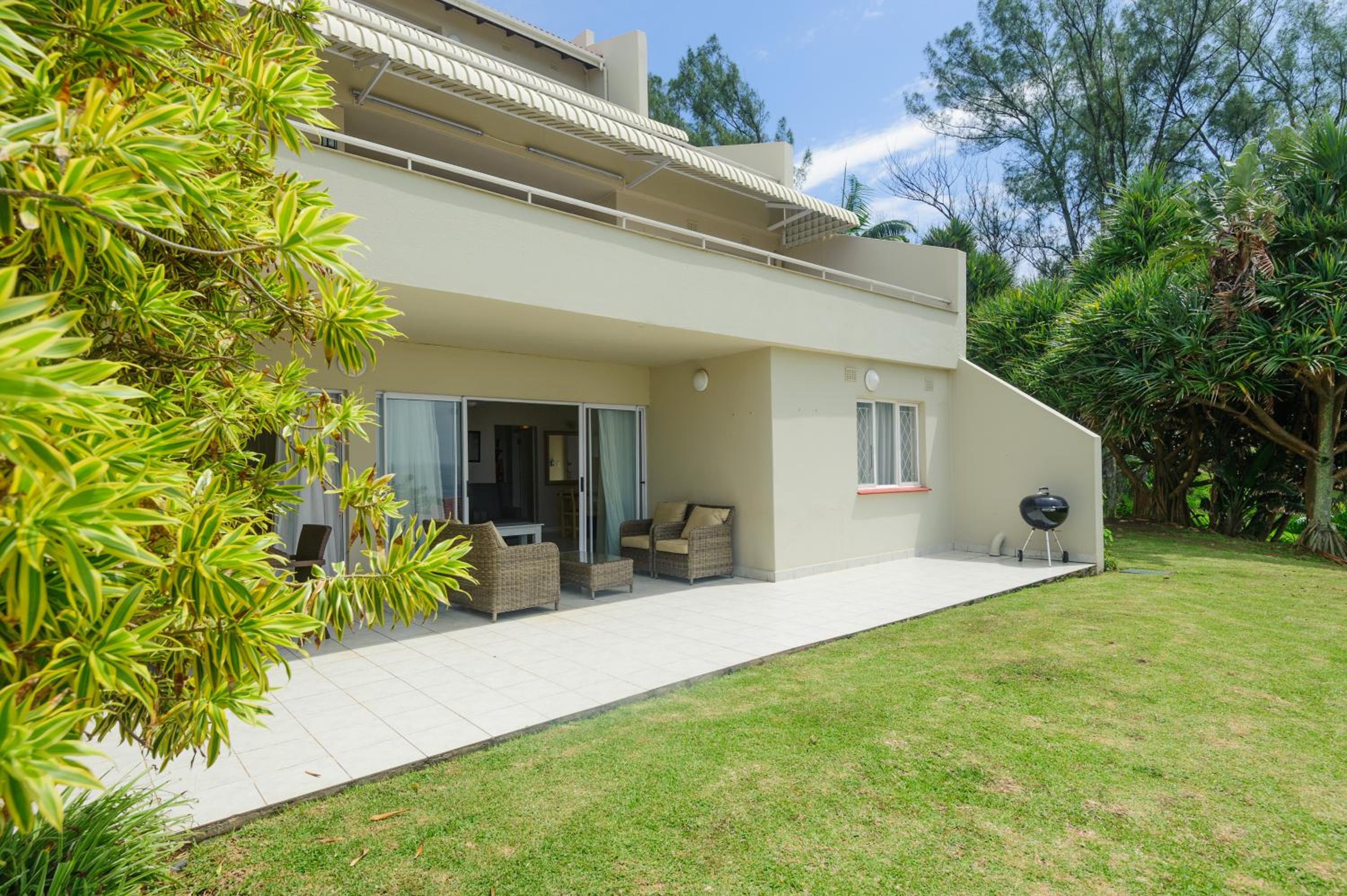 Martinique 44 view 3