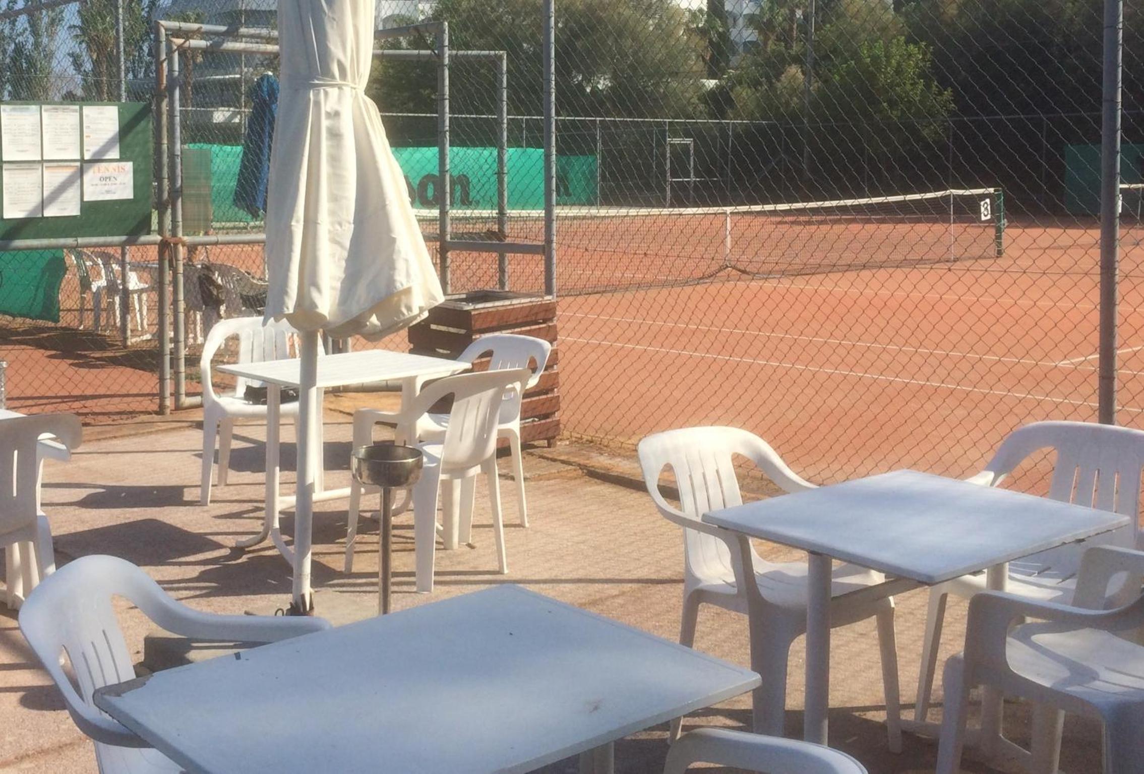 Photo 10