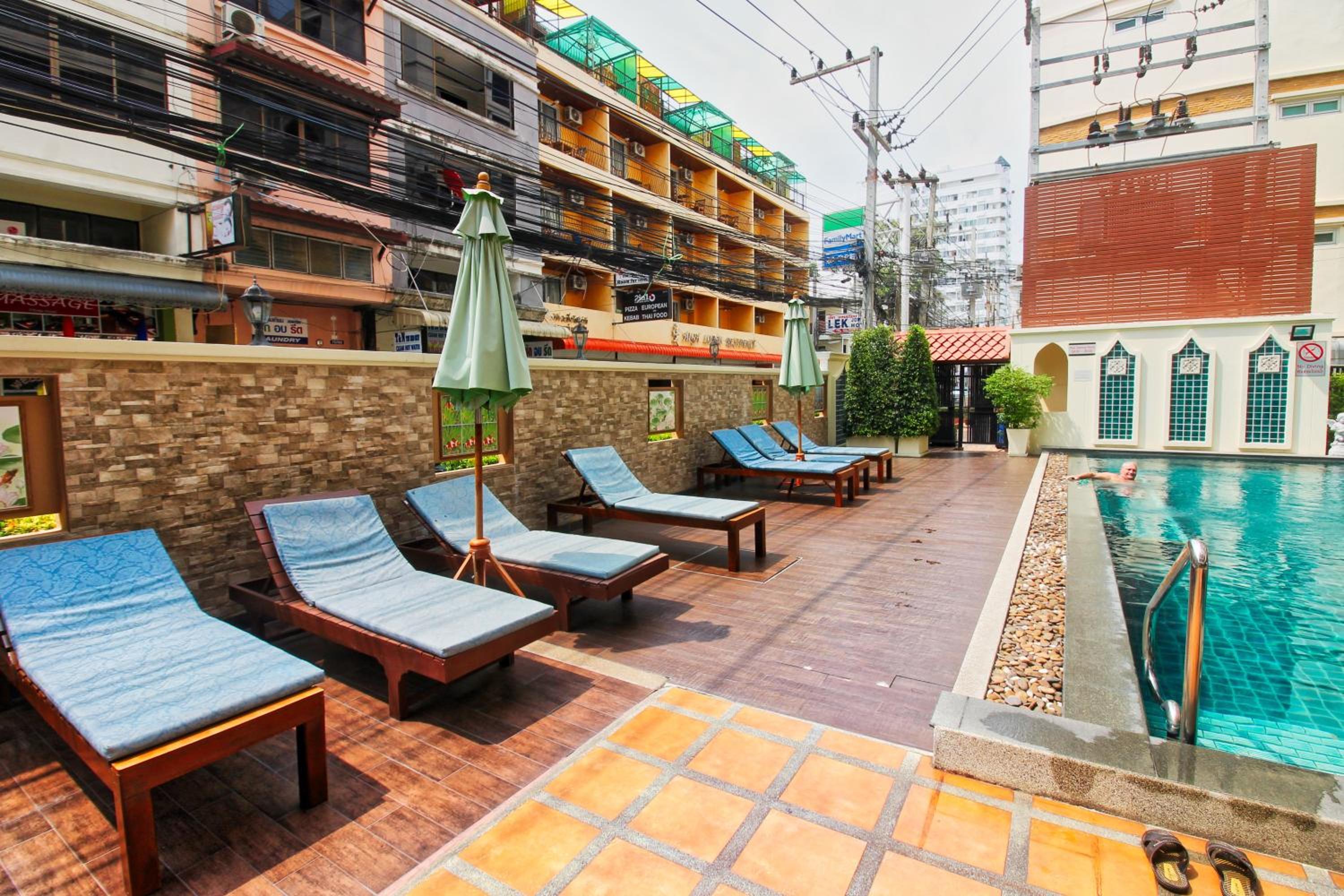 The Paradise Jomtien Beach - Direct Pool Access & Steps to Beach view 3