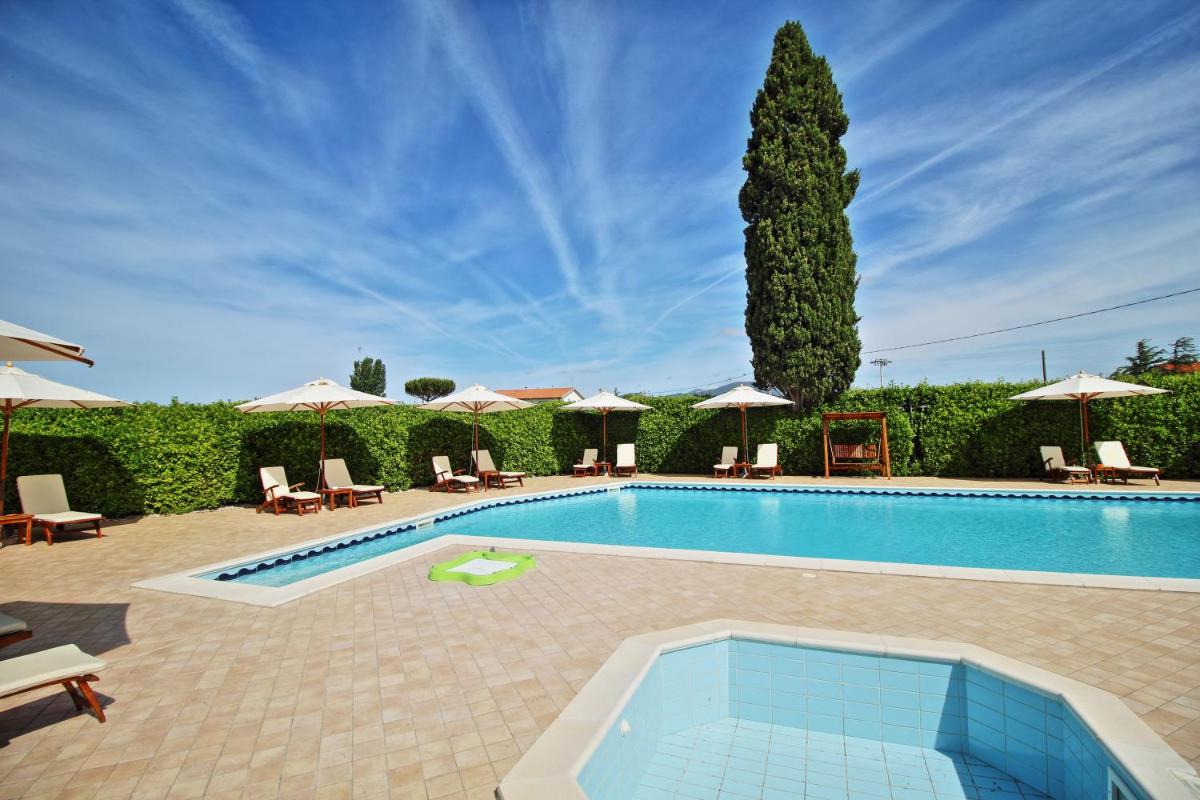 Podere Tre Cipressi Country Resort photo 3