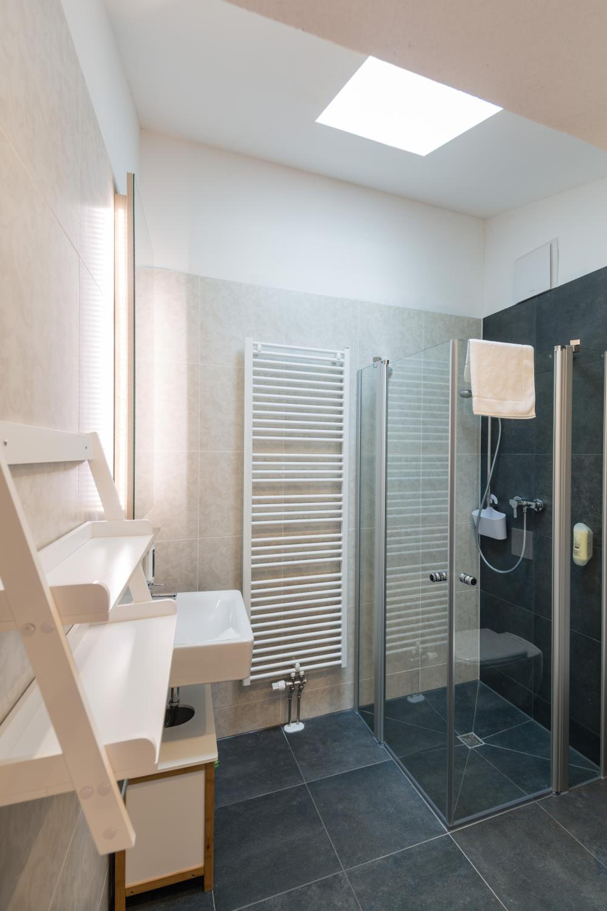 Little Suite Apartments