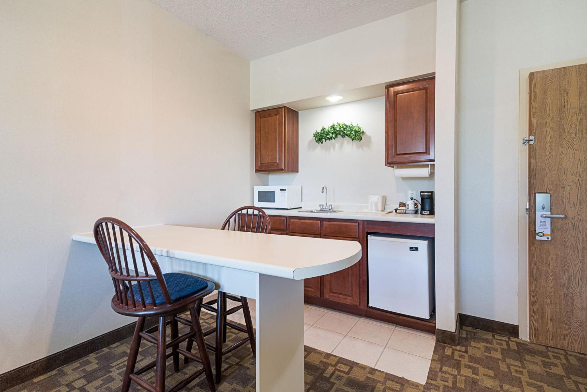 Quality Inn Suites Schoharie near Howe Caverns - Property Image 28