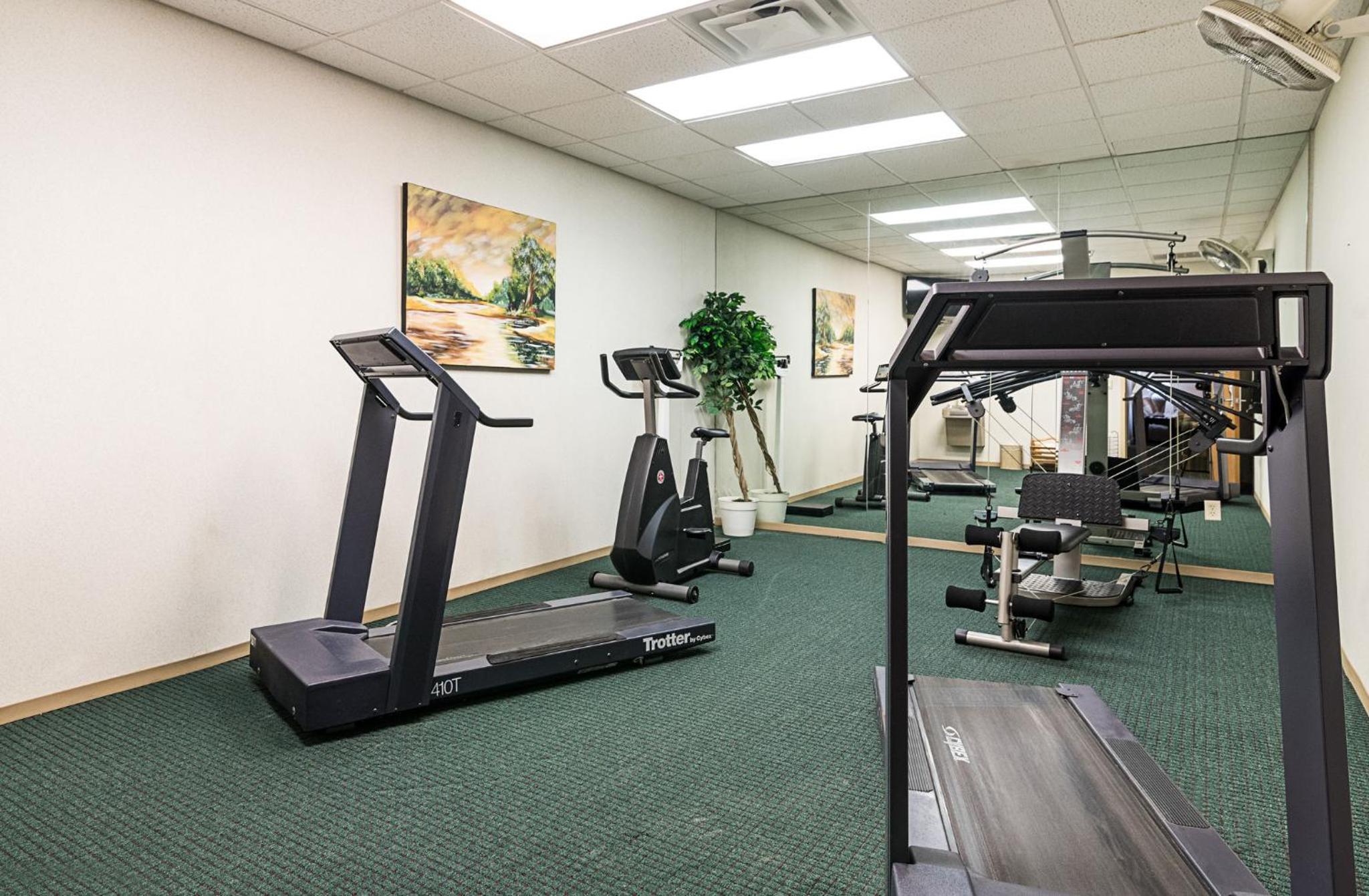 Quality Inn Suites Schoharie near Howe Caverns - Property Image 39