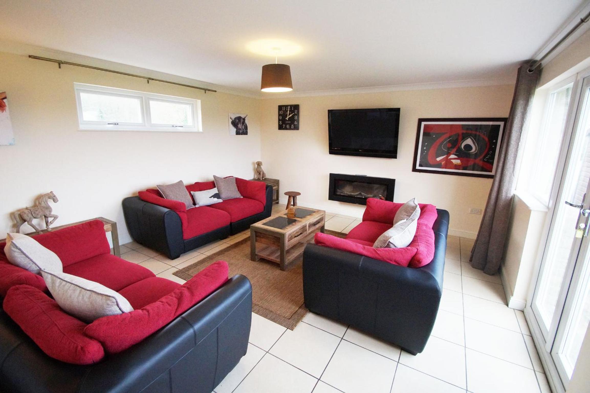 3 Bed in Swansea Valley oc-80031 view 4