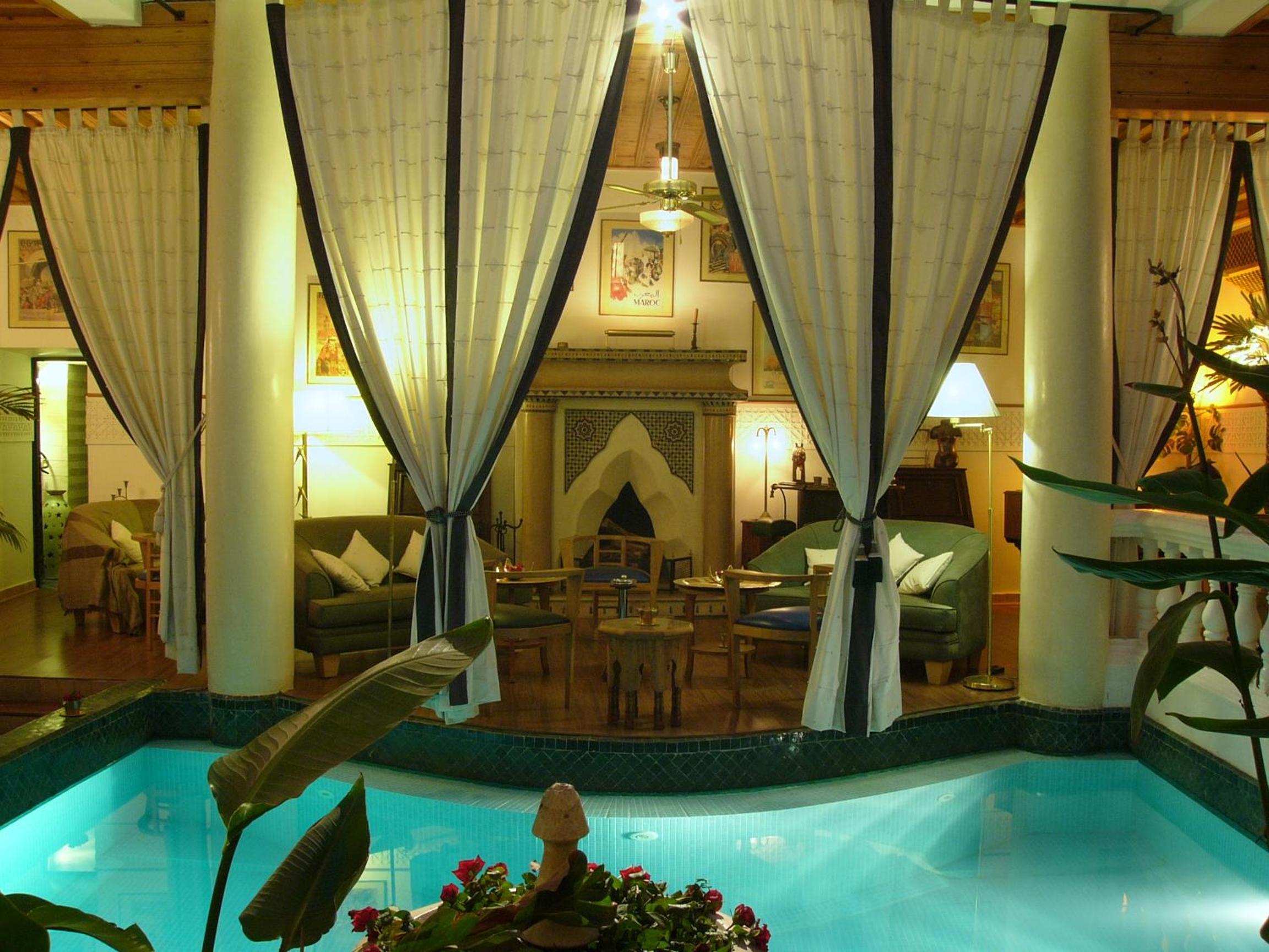 lounge