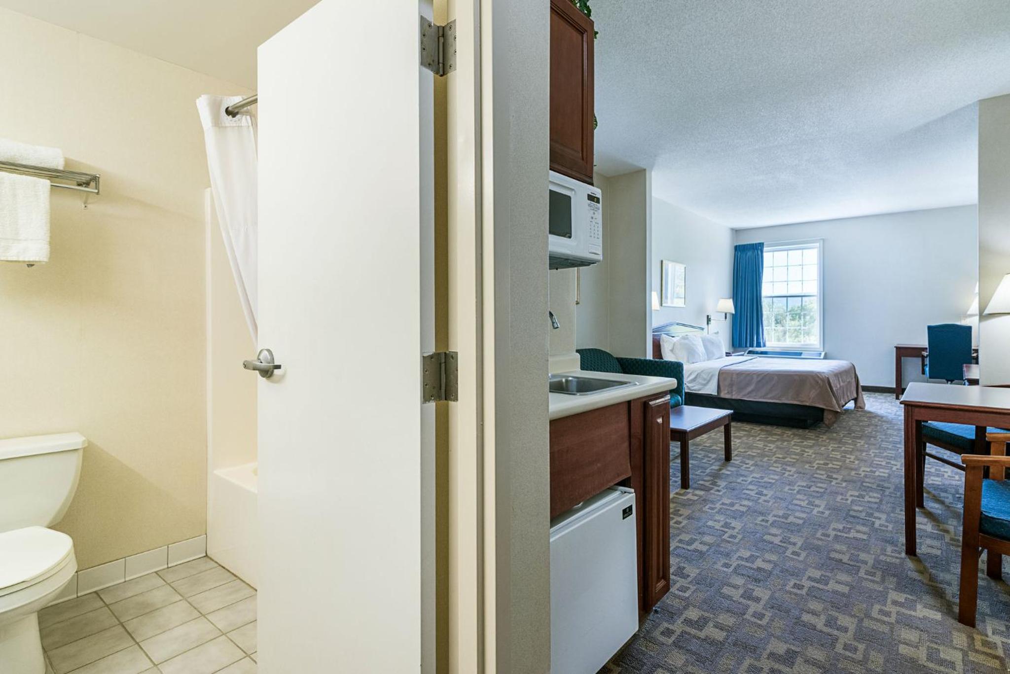 Quality Inn Suites Schoharie near Howe Caverns - Property Image 72