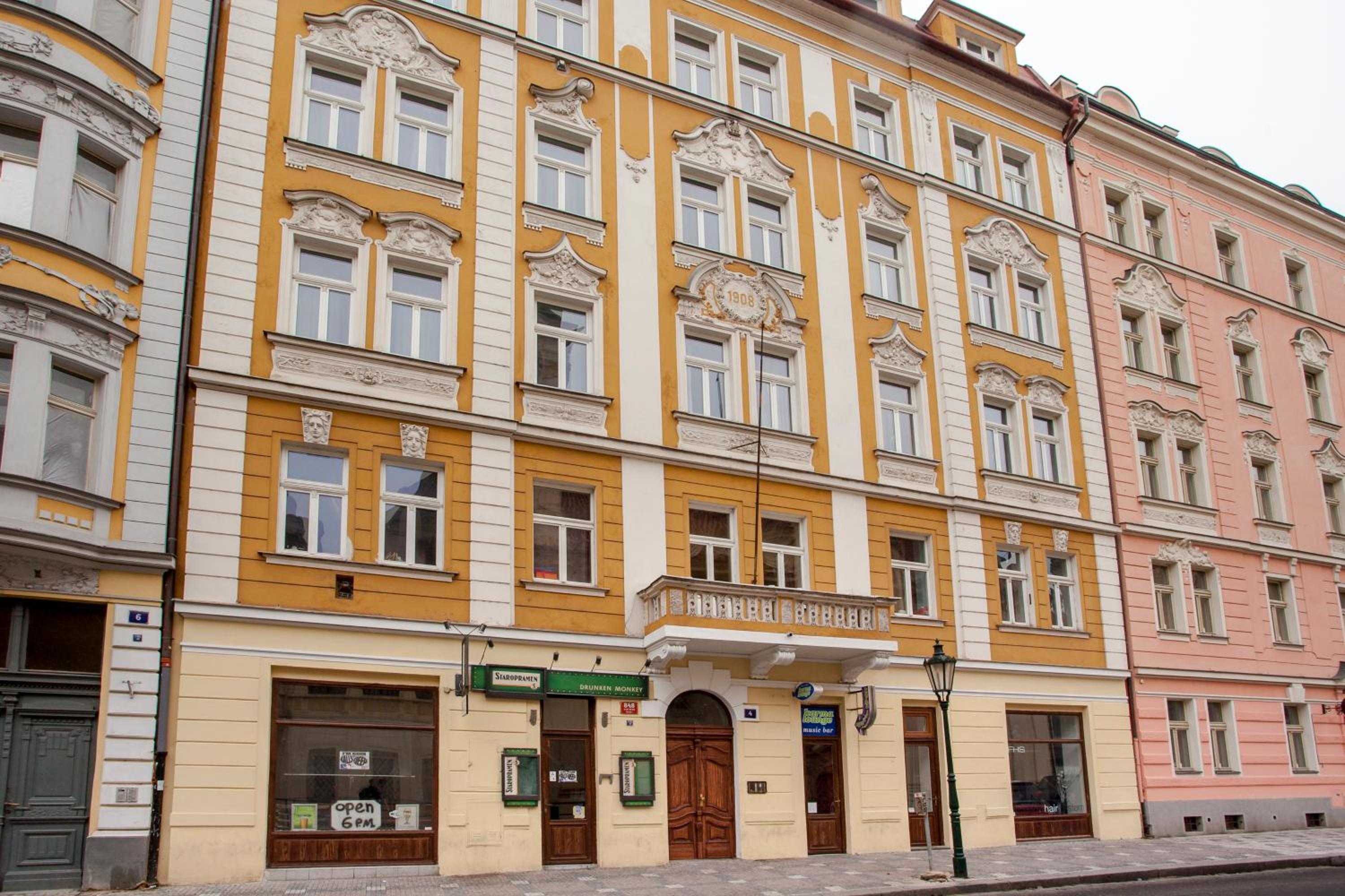 Downtown Apartments