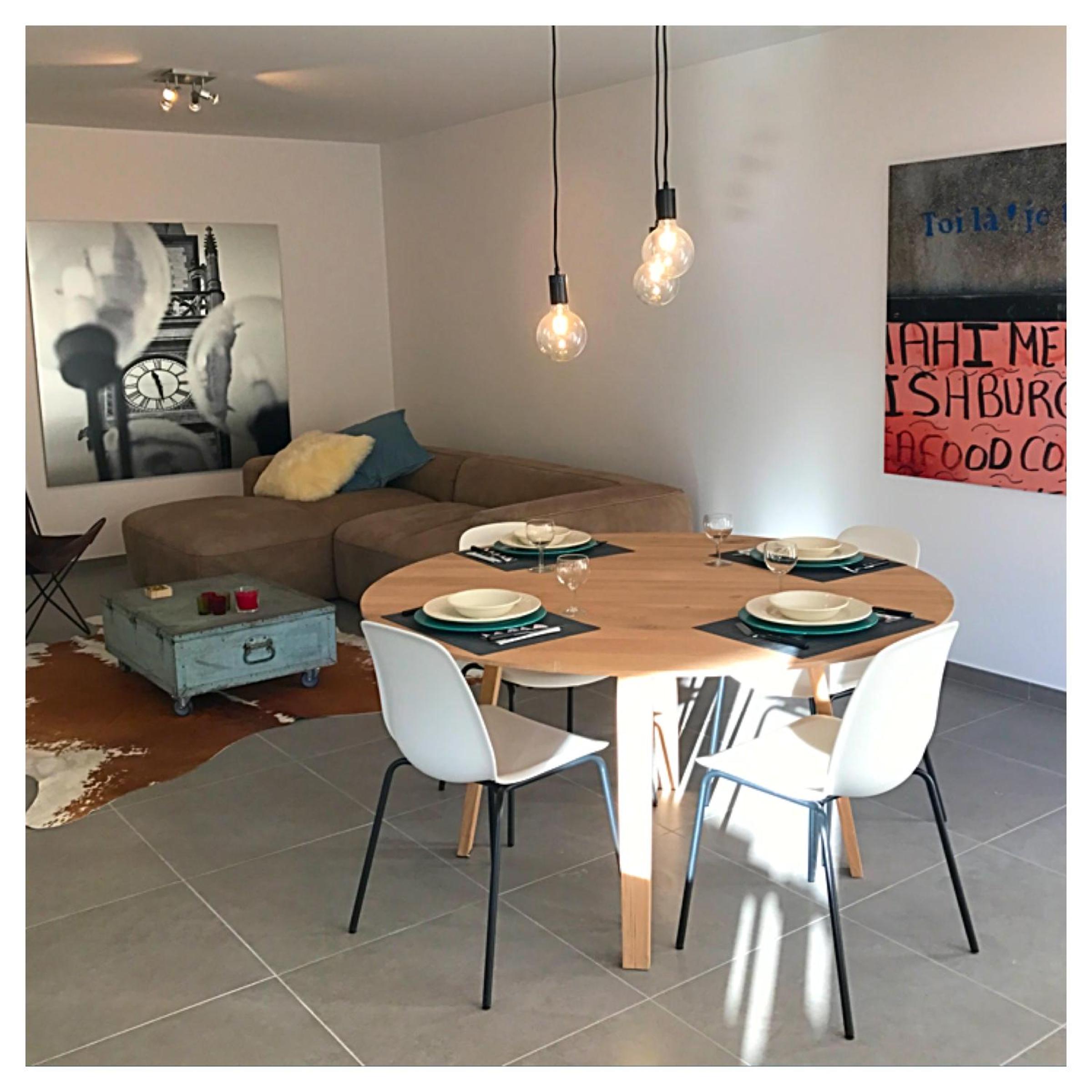 Apartment with free covered parking - City Center view 3