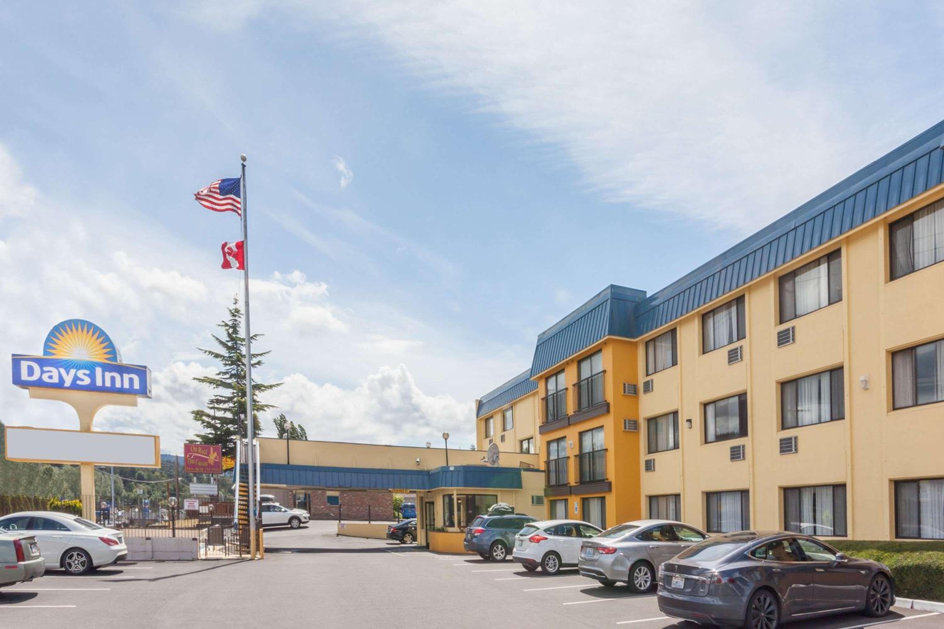 Days Inn By Wyndham Bellingham WA view 3