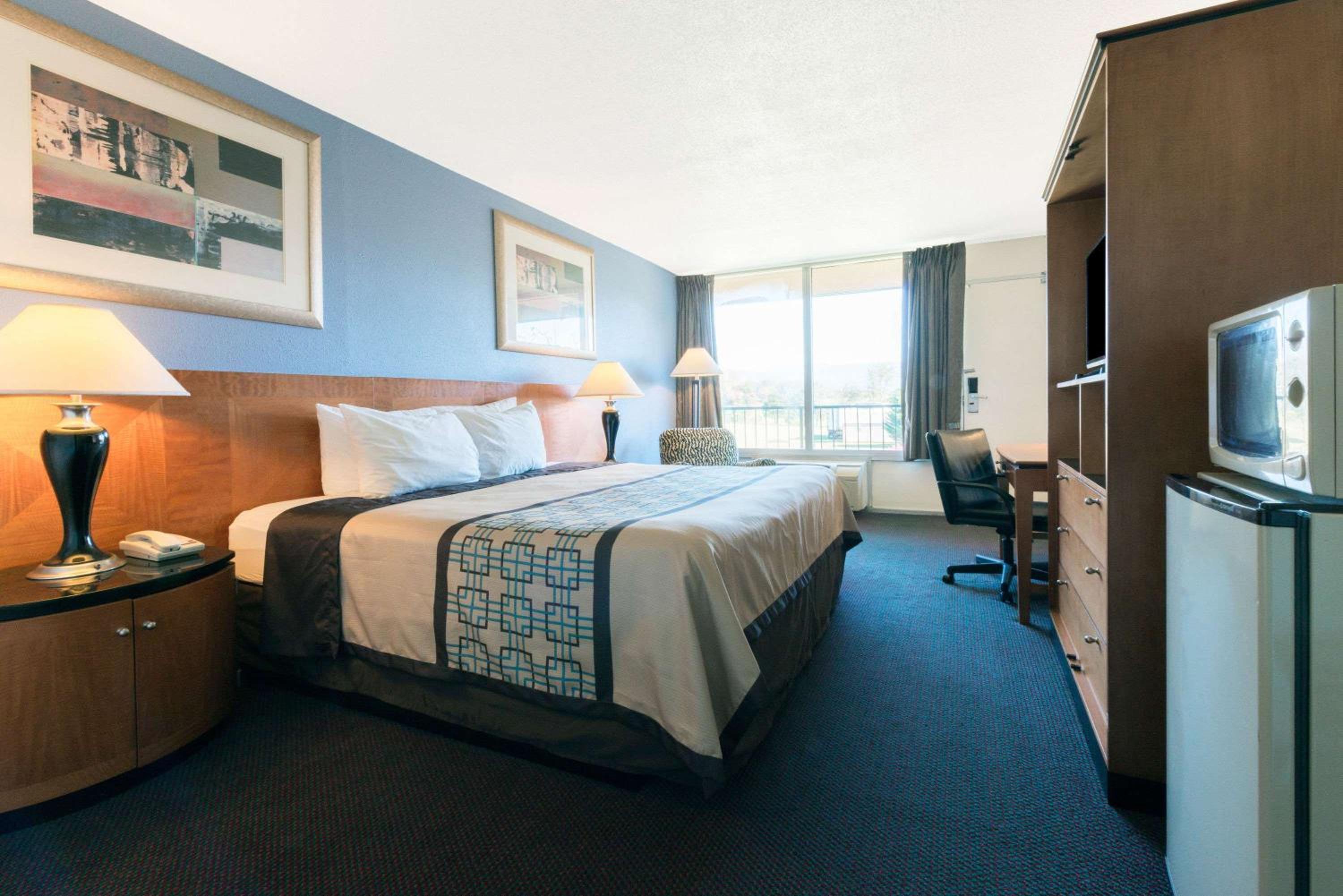 Luray Vacations - Days Inn by Wyndham Luray Shenandoah - Property Image 12