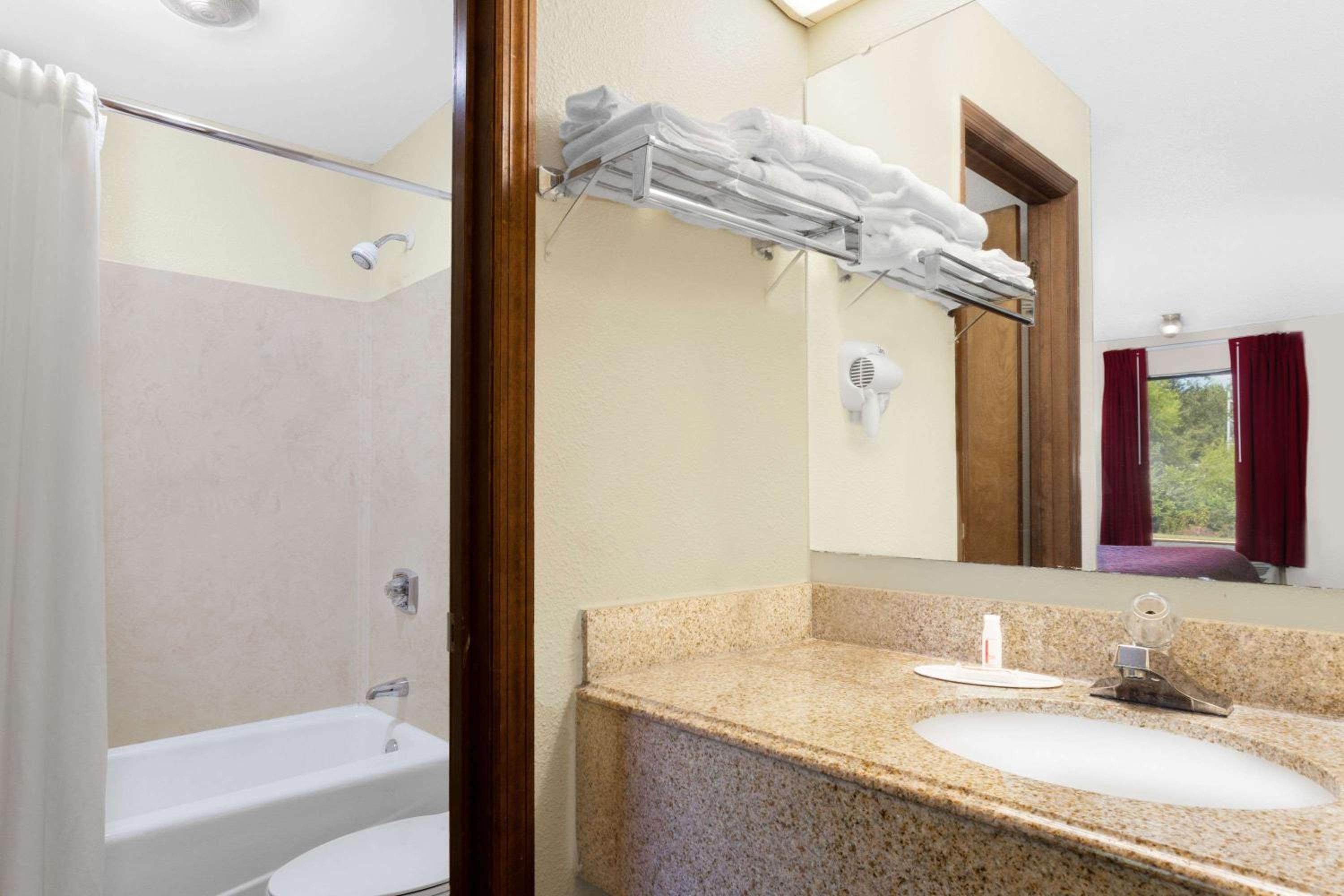 Days Inn by Wyndham Columbia NE Fort Jackson view 5