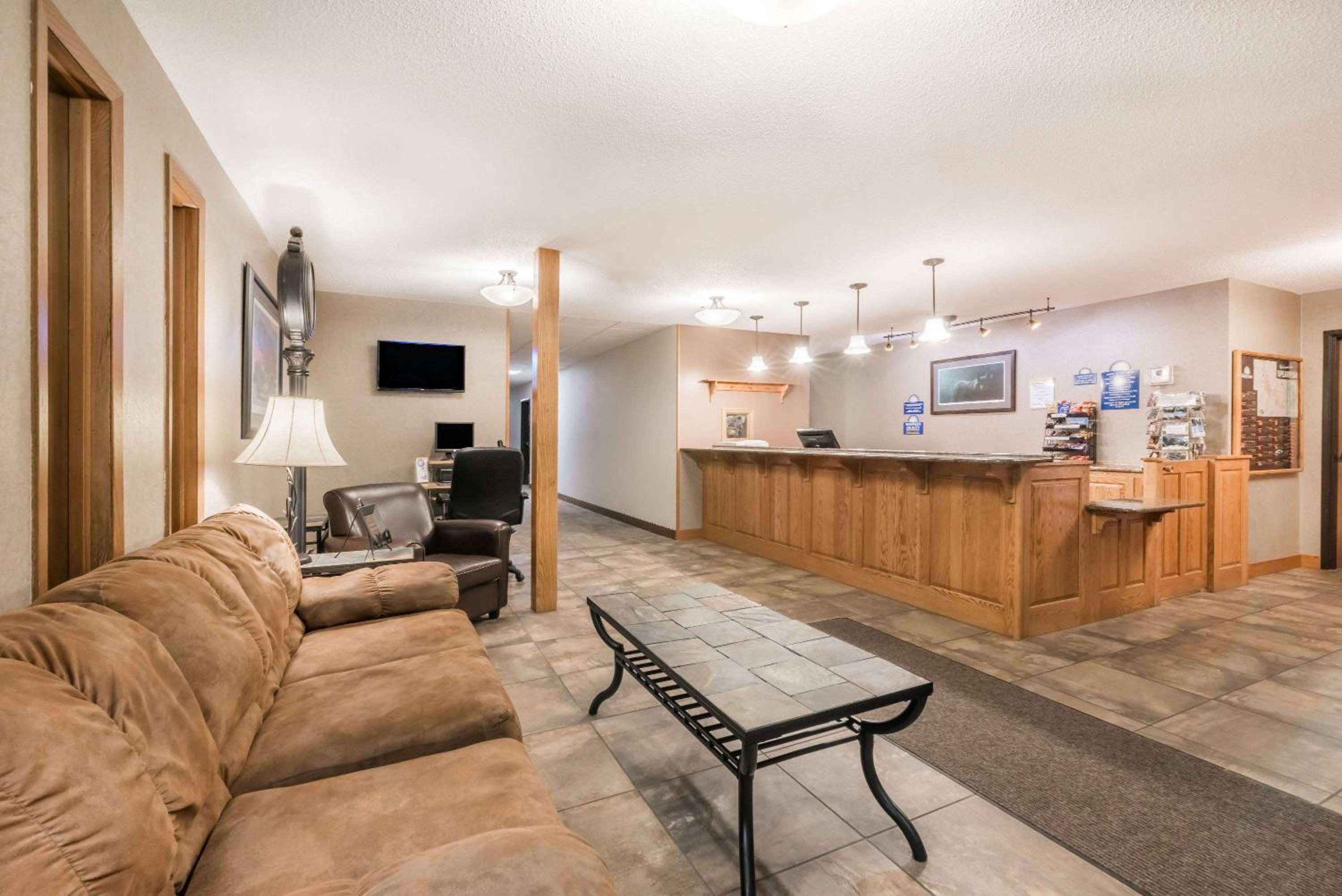 Days Inn by Wyndham Spearfish view 2