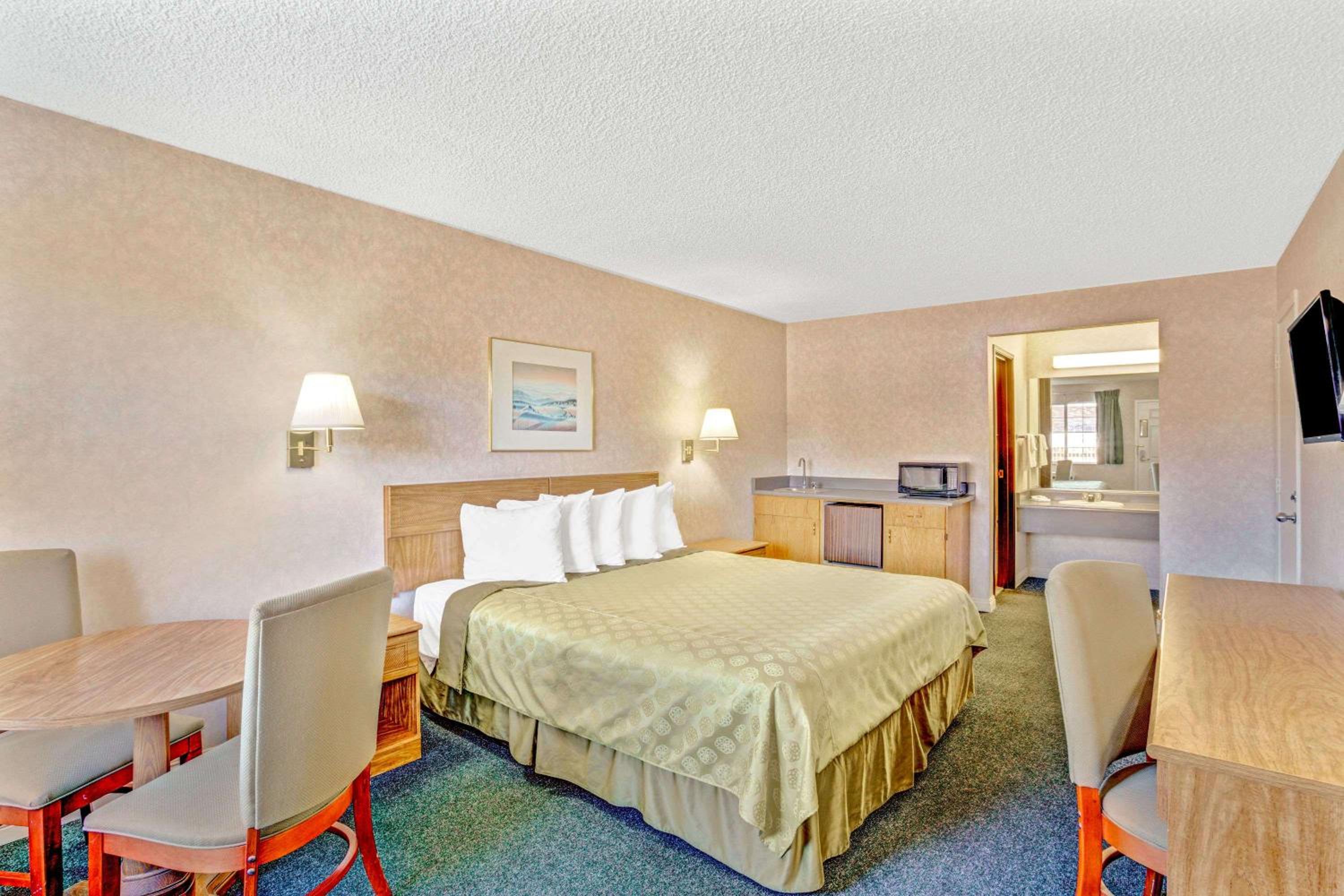 Carson City Vacations - Days Inn by Wyndham Carson City - Property Image 61