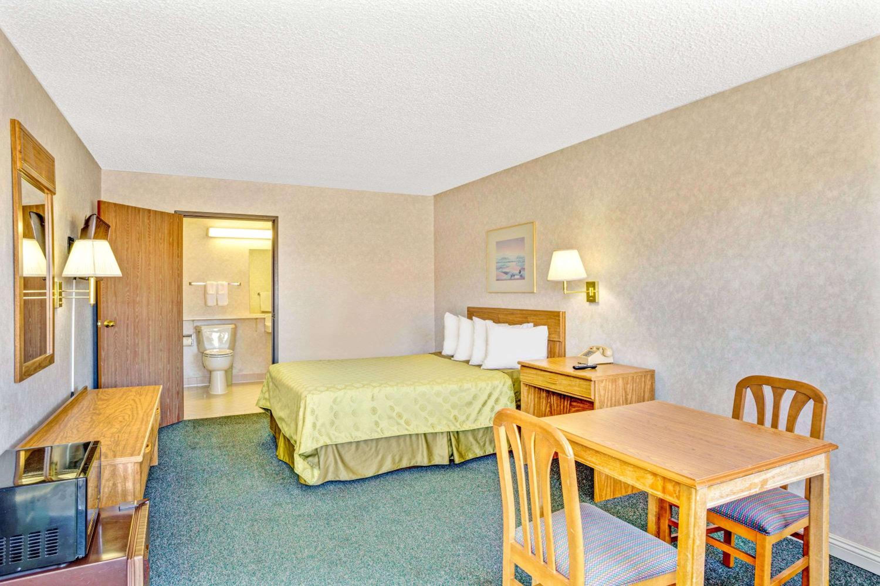 Carson City Vacations - Days Inn by Wyndham Carson City - Property Image 58