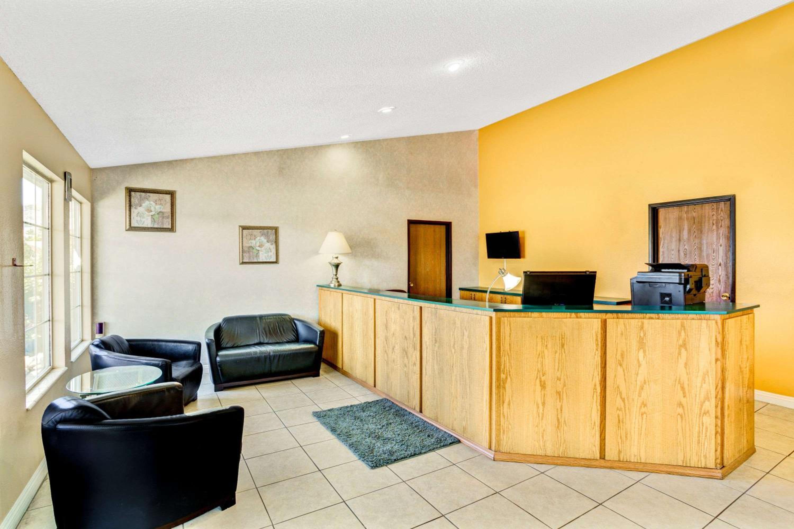 Carson City Vacations - Days Inn by Wyndham Carson City - Property Image 54