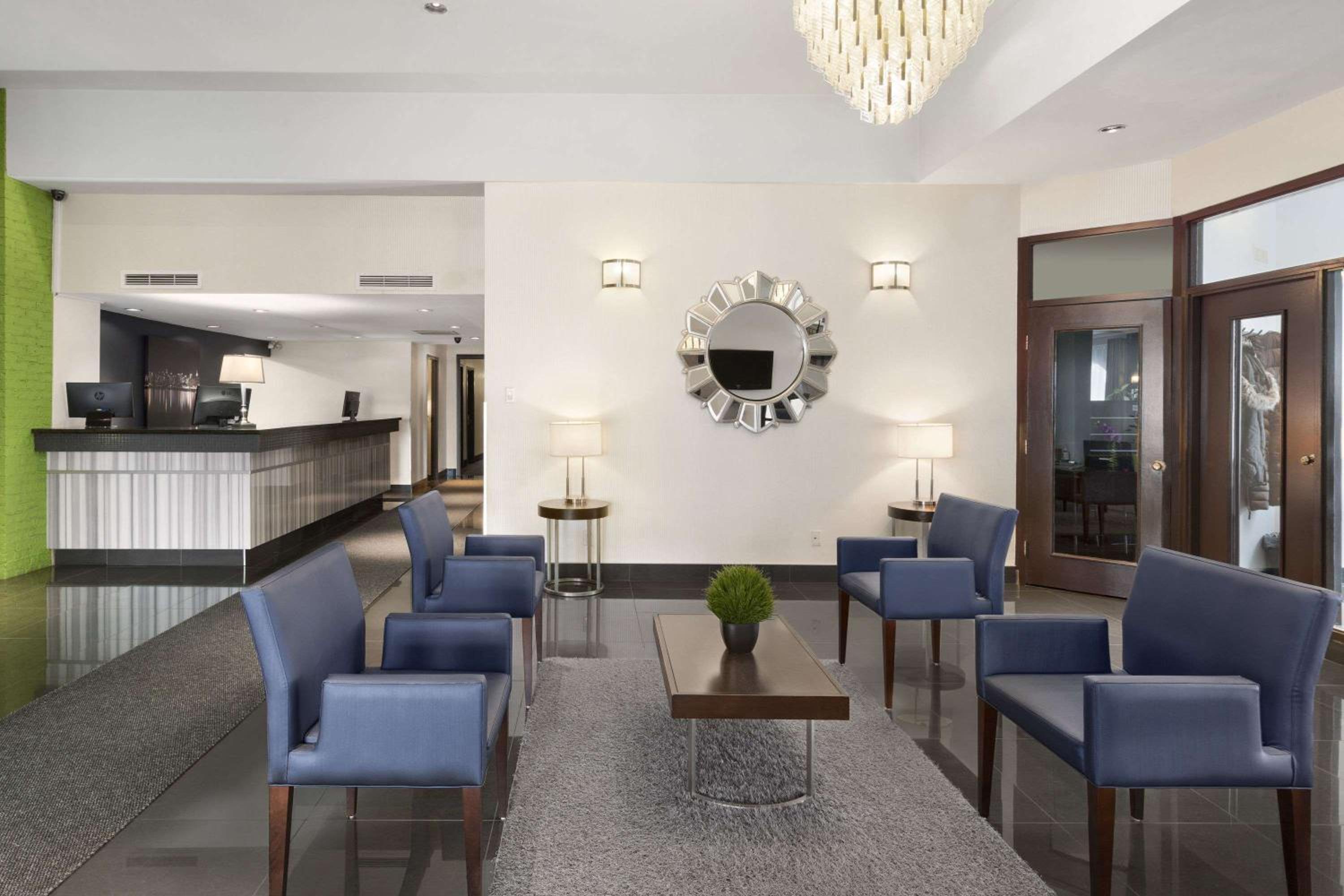Montreal Vacations - Days Inn by Wyndham Montreal Airport Conference Centre - Property Image 3