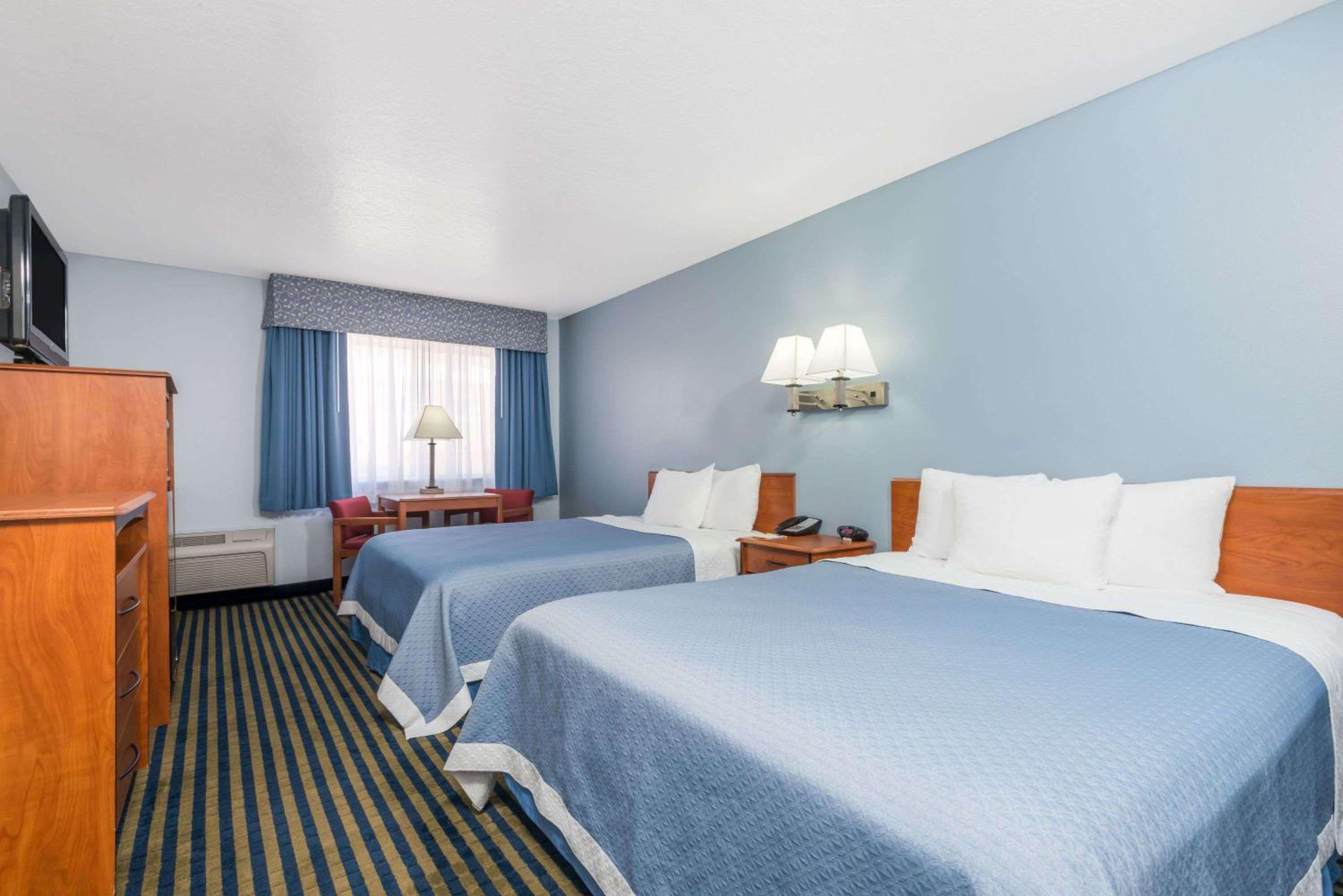 Las Vegas Vacations - Days Inn by Wyndham Las Vegas - Property Image 8