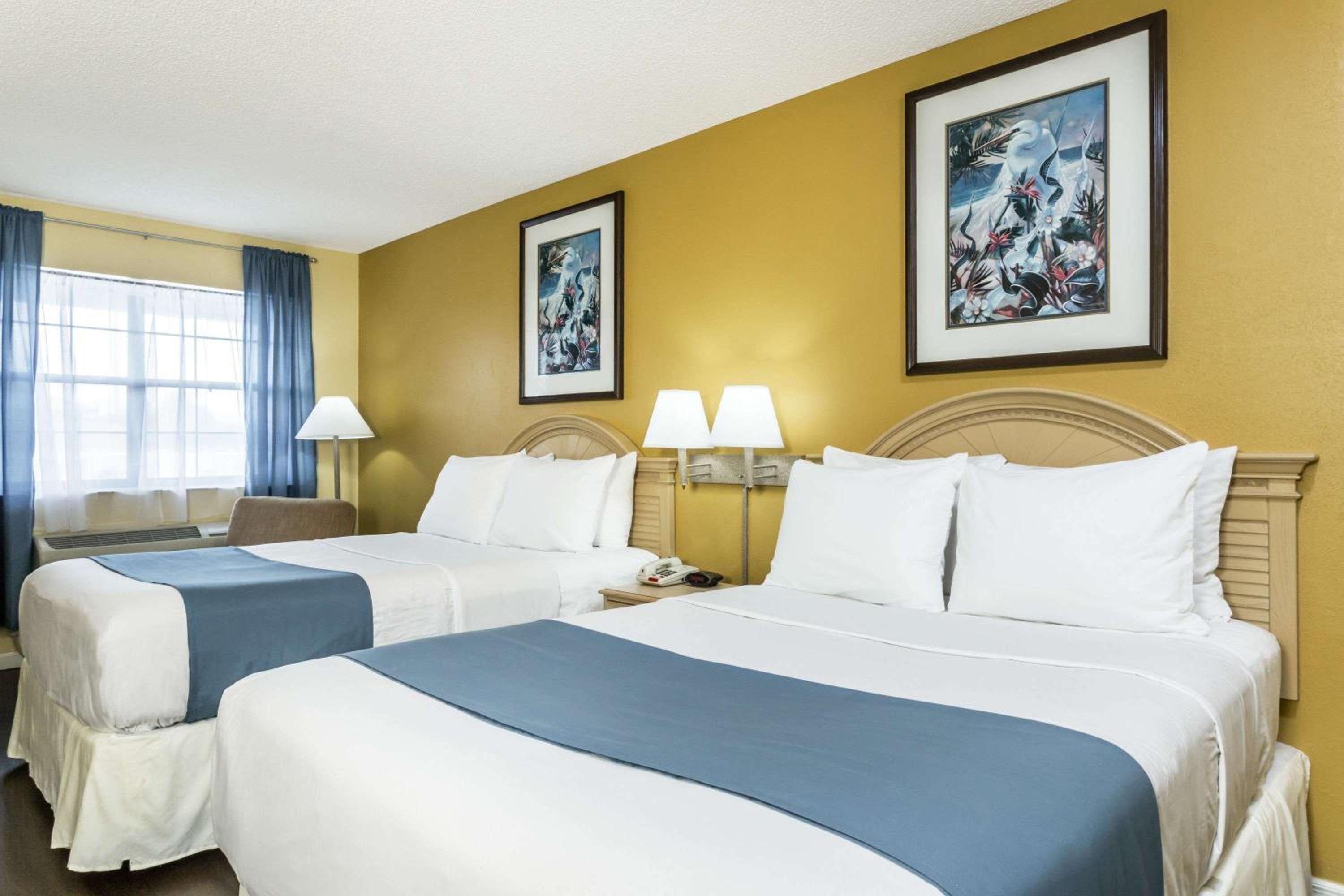 Days Inn by Wyndham Madison view 5
