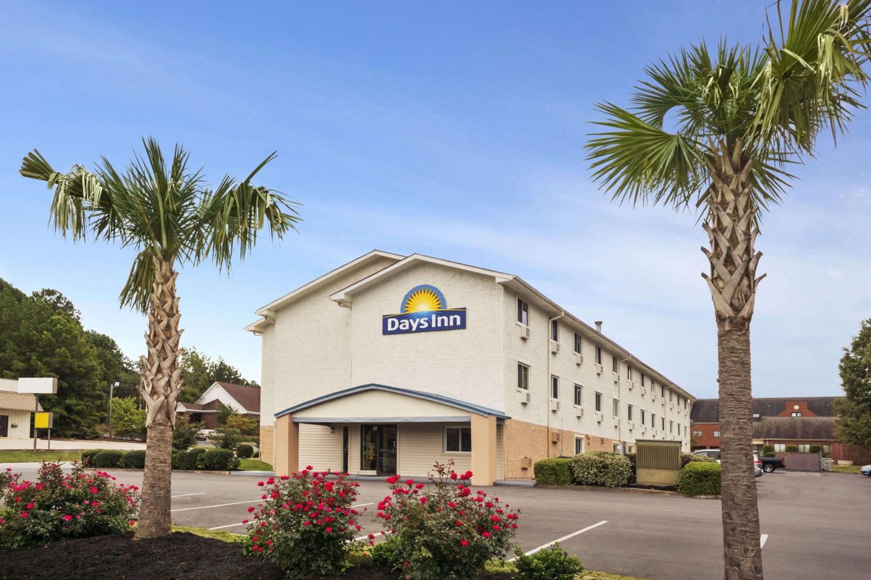 Days Inn by Wyndham Greenwood SC view 2