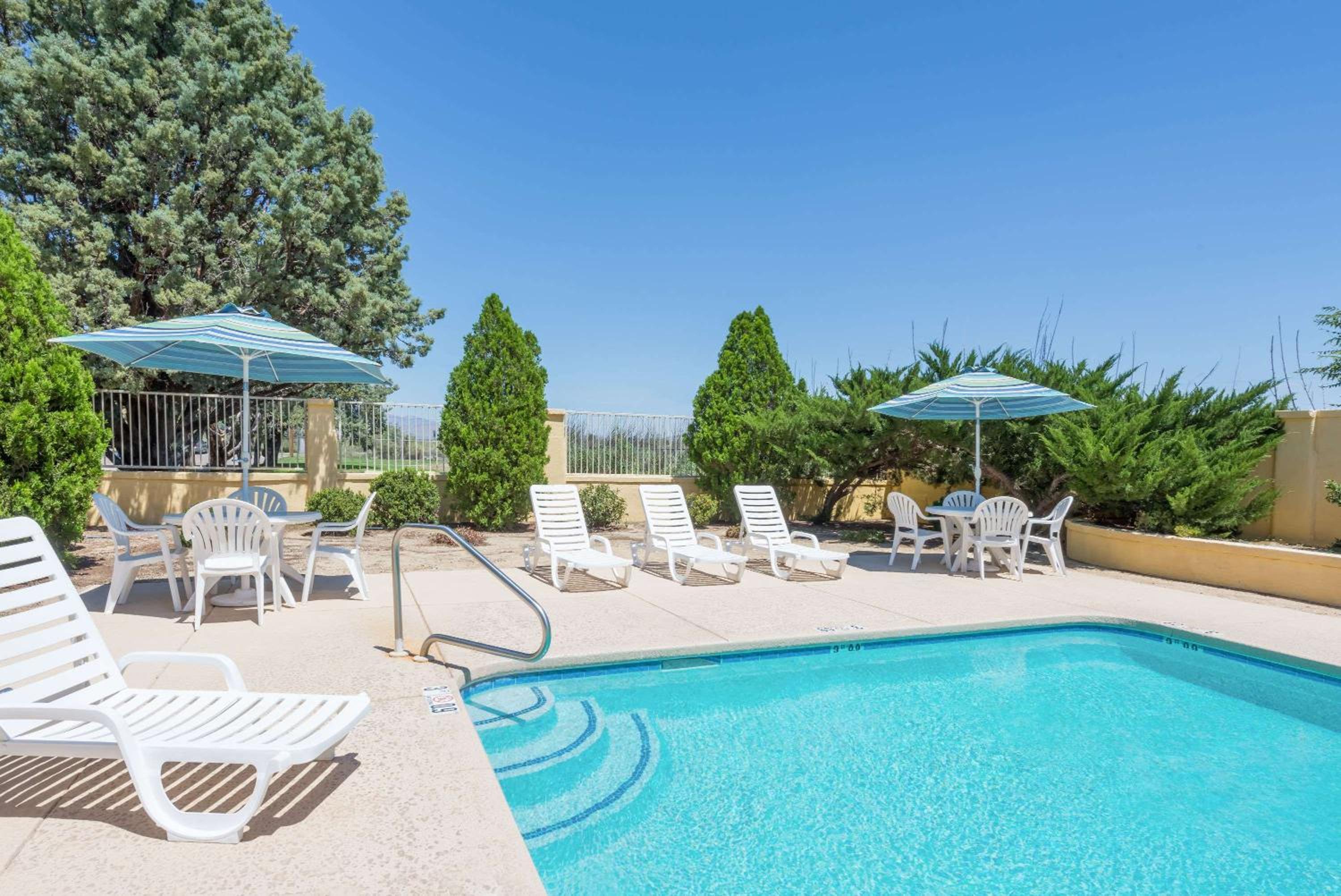 Deming Vacations - Days Inn by Wyndham Deming - Property Image 4