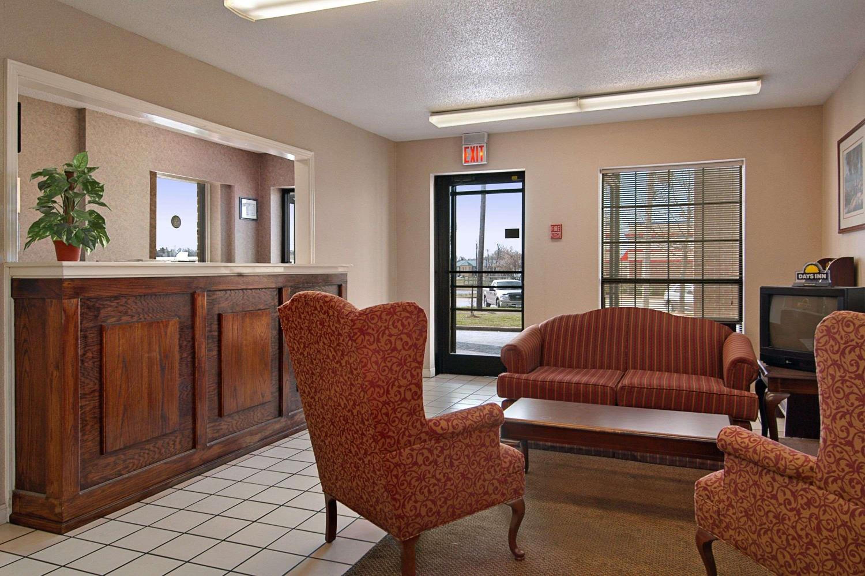 Days Inn by Wyndham Brownsville - Property Image 1
