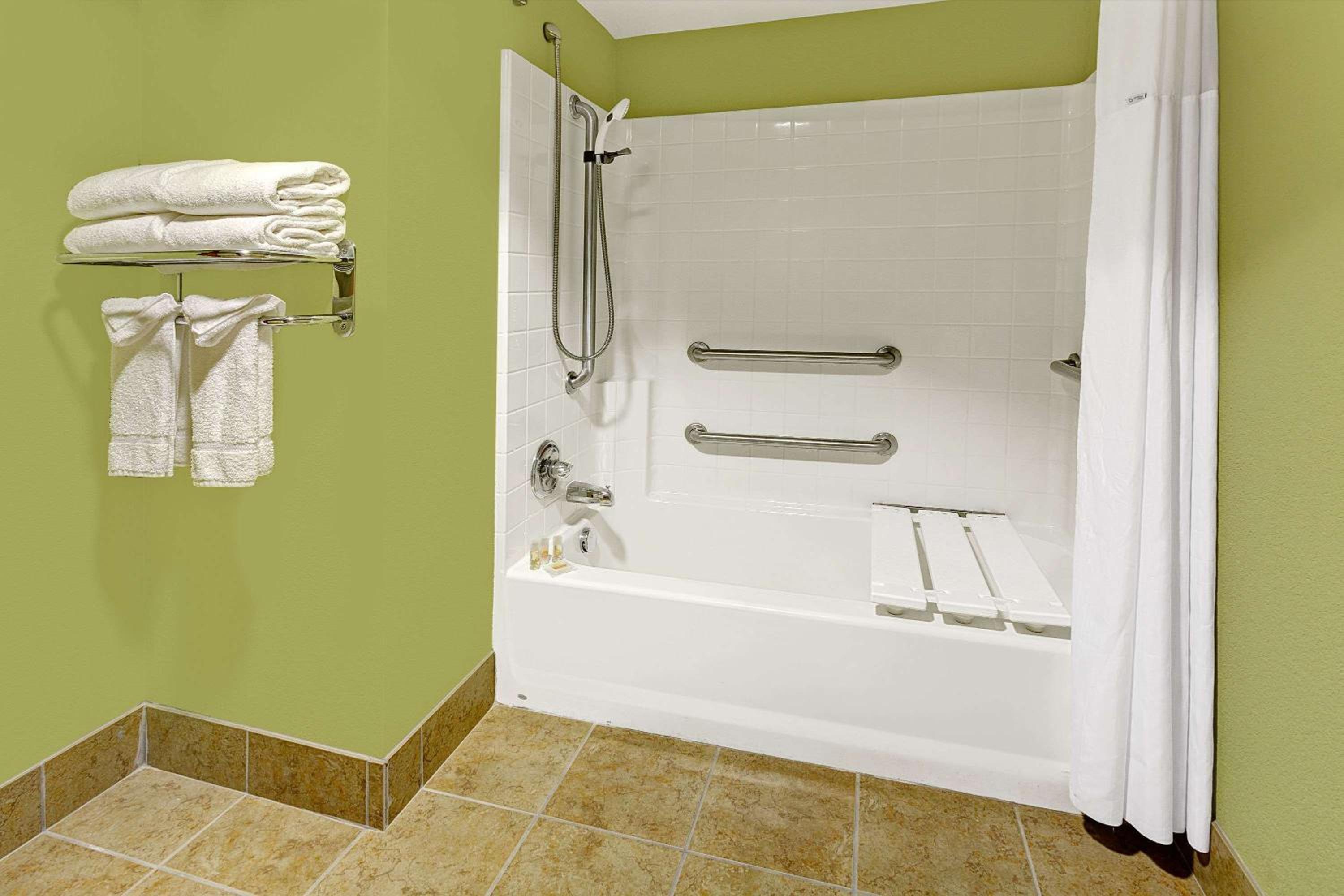 Cheyenne Vacations - Days Inn by Wyndham Cheyenne - Property Image 16
