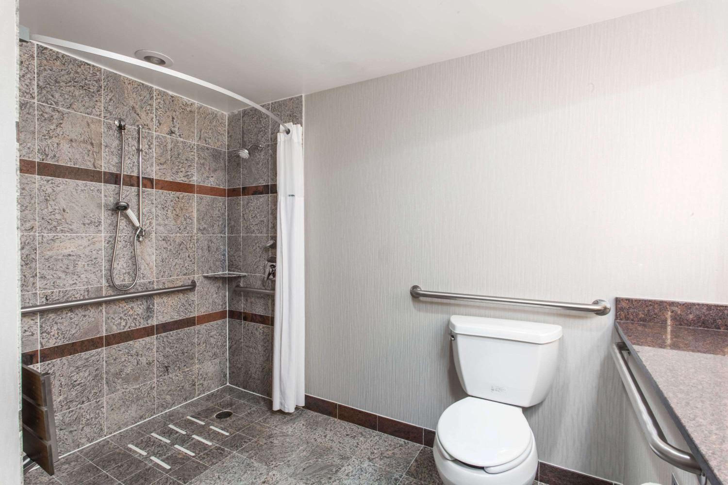 Days Inn by Wyndham Lanham Washington DC - Property Image 6