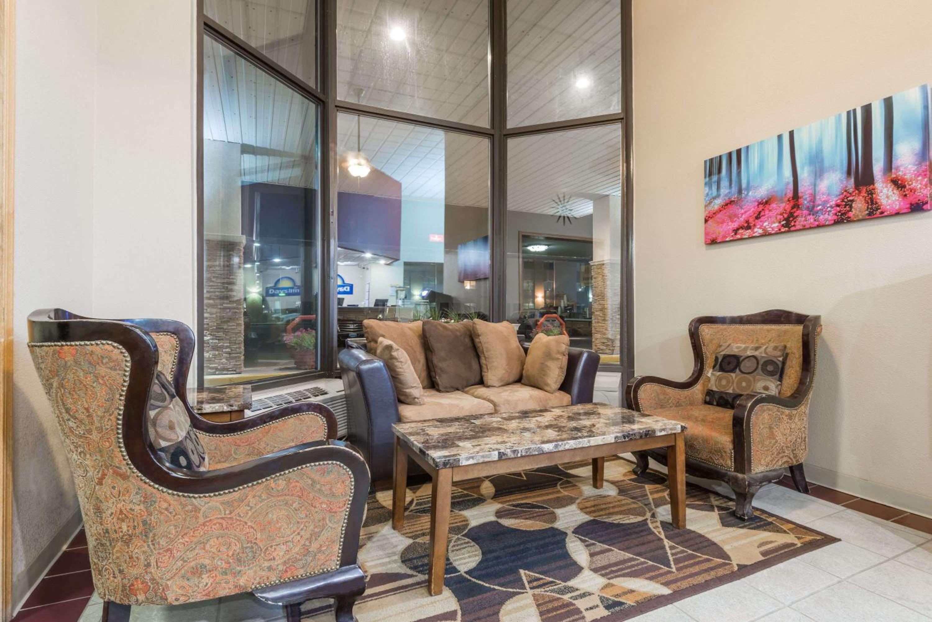 Gillette Vacations - Days Inn by Wyndham Gillette - Property Image 1