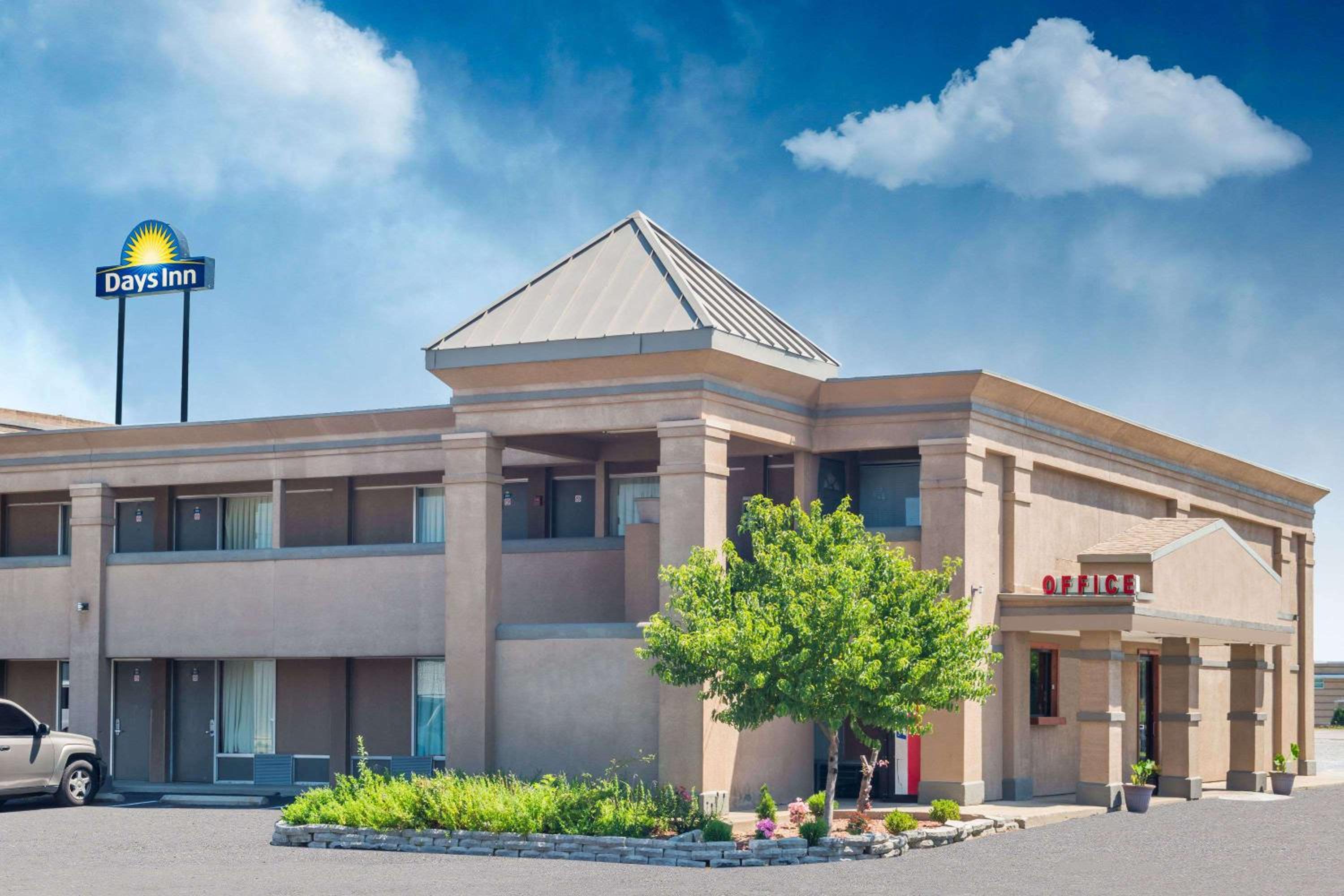 Days Inn by Wyndham Mt. Sterling view 2