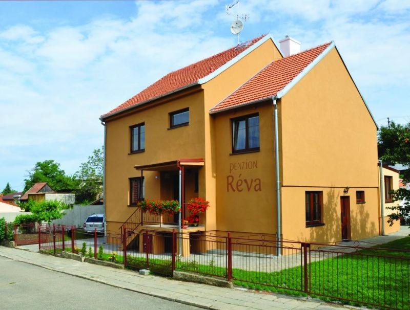Hotel Penzion Réva - Image 1